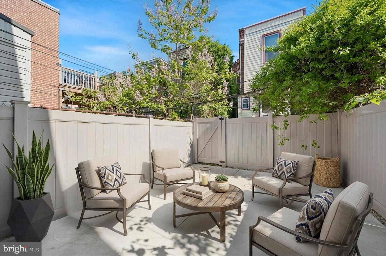 COBBS CREEK - Residential