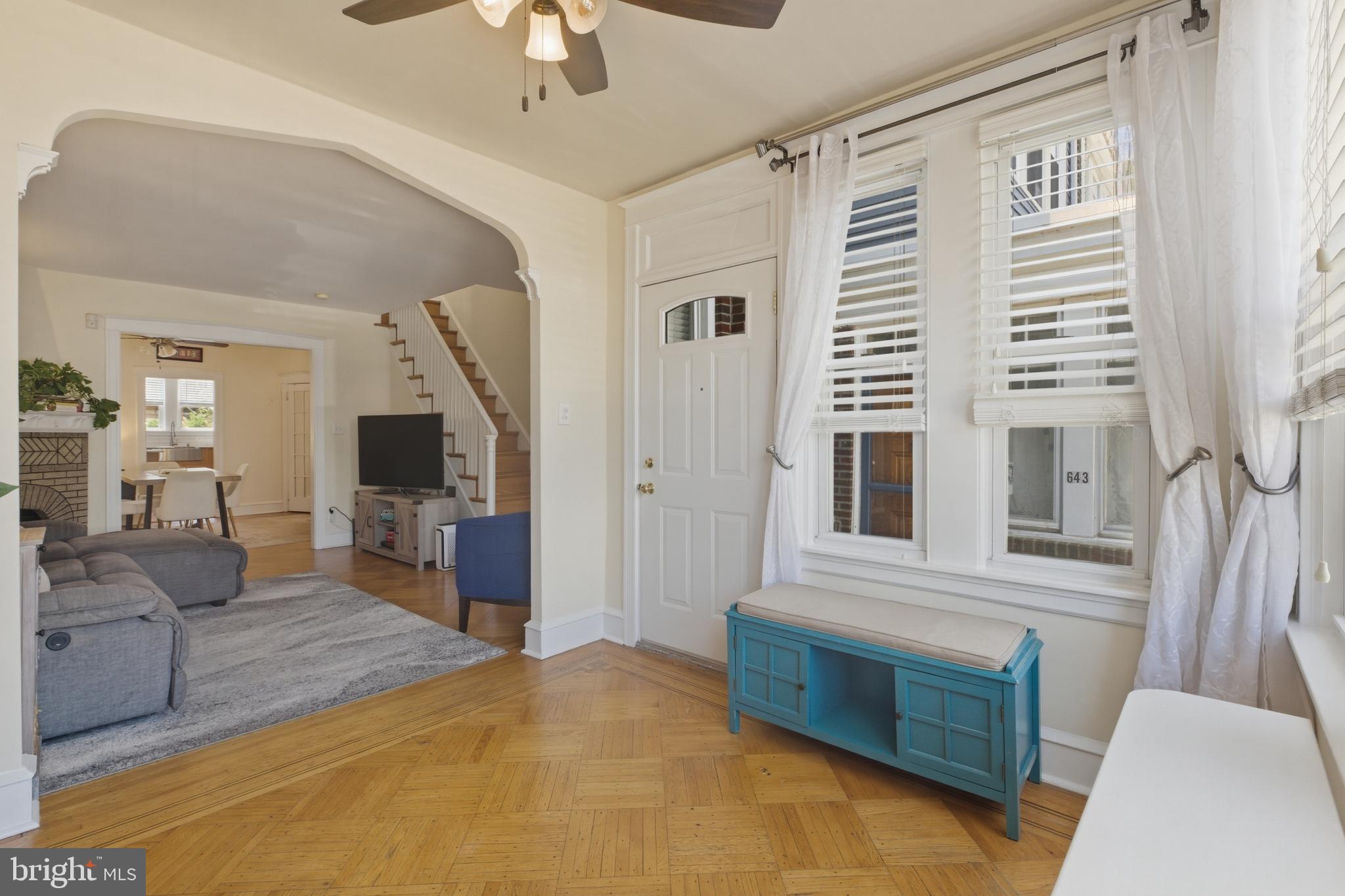 ROXBOROUGH - Residential