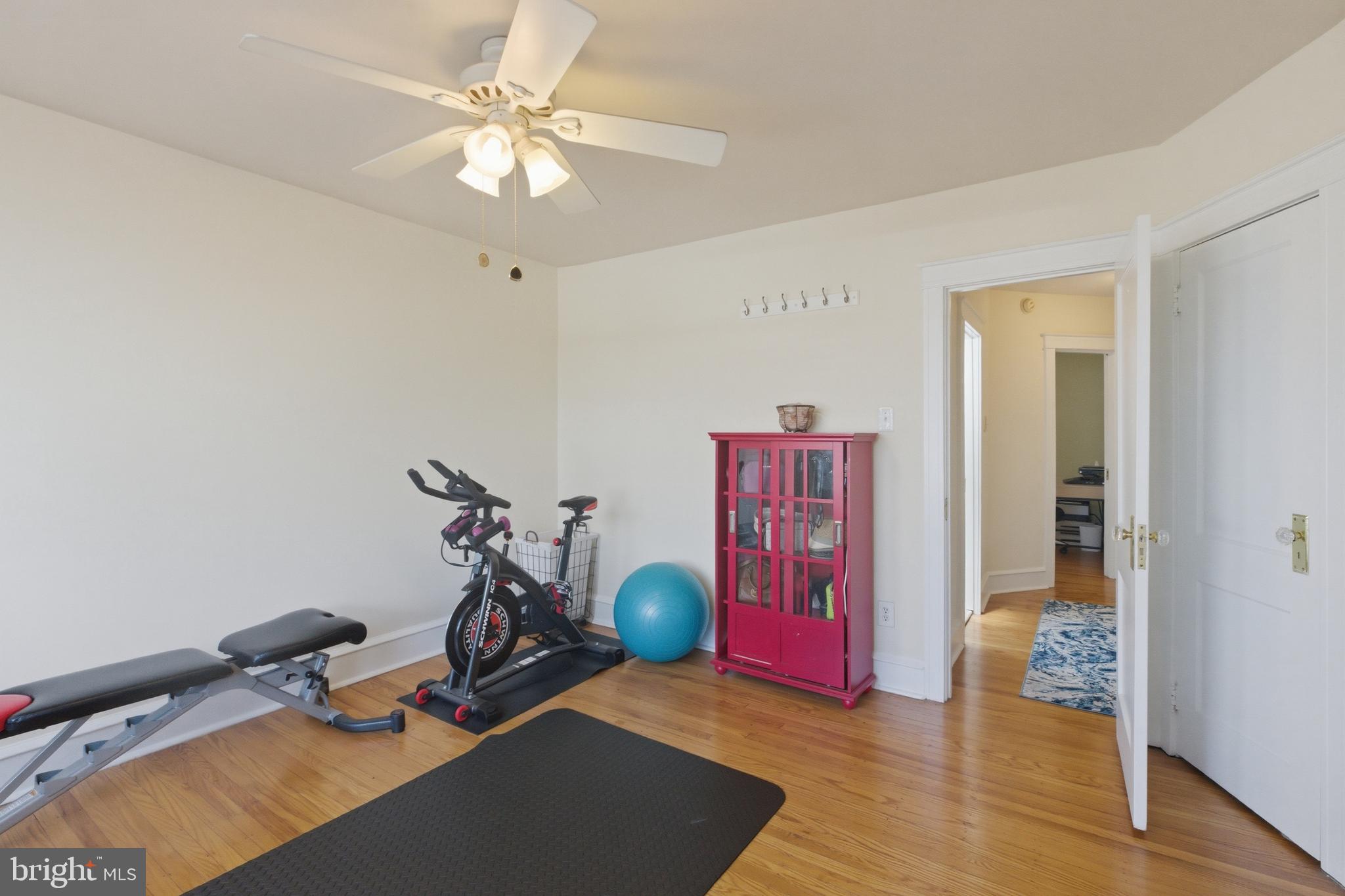ROXBOROUGH - Residential