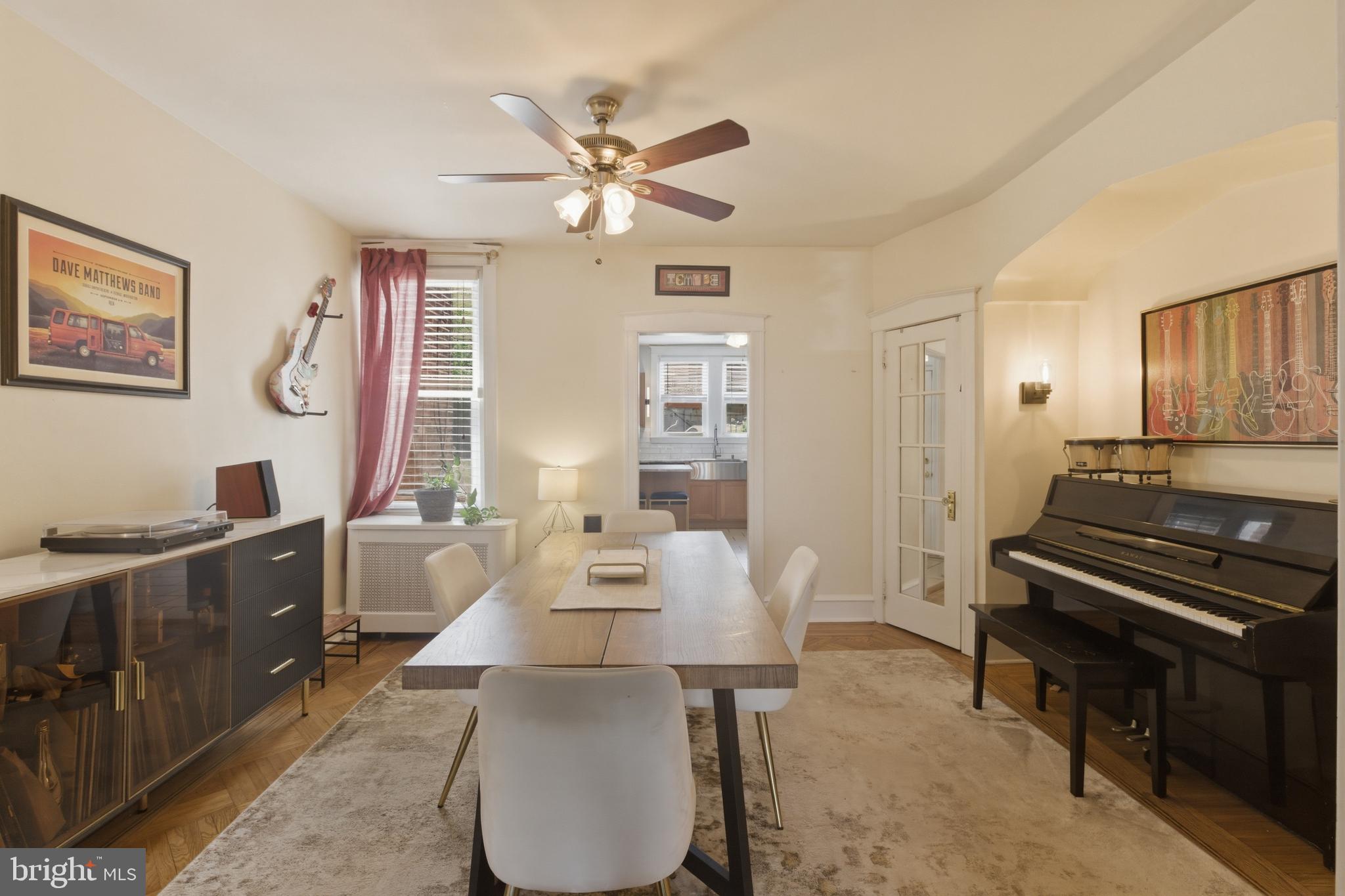 ROXBOROUGH - Residential