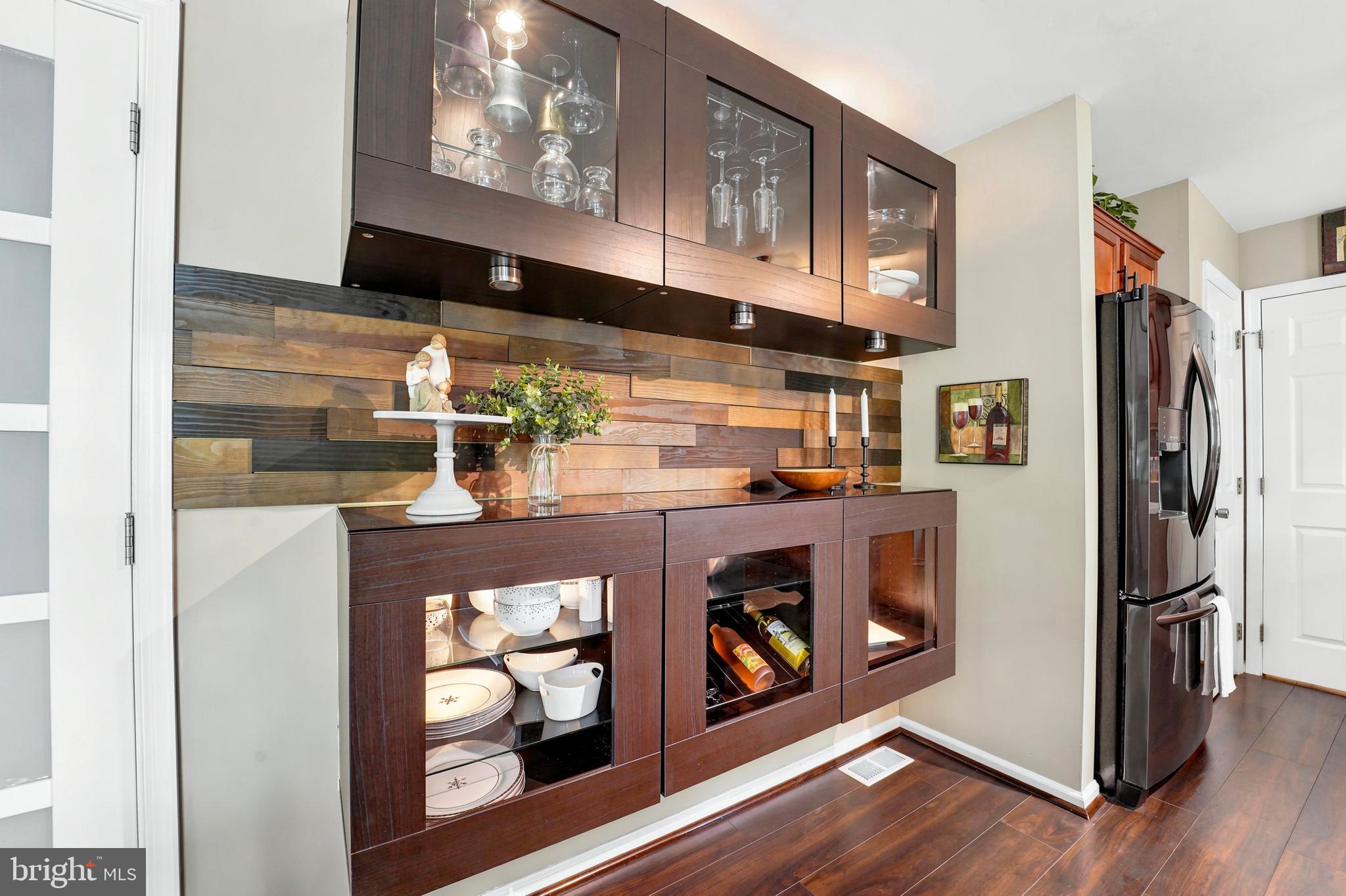 WILLOW WAY - Residential