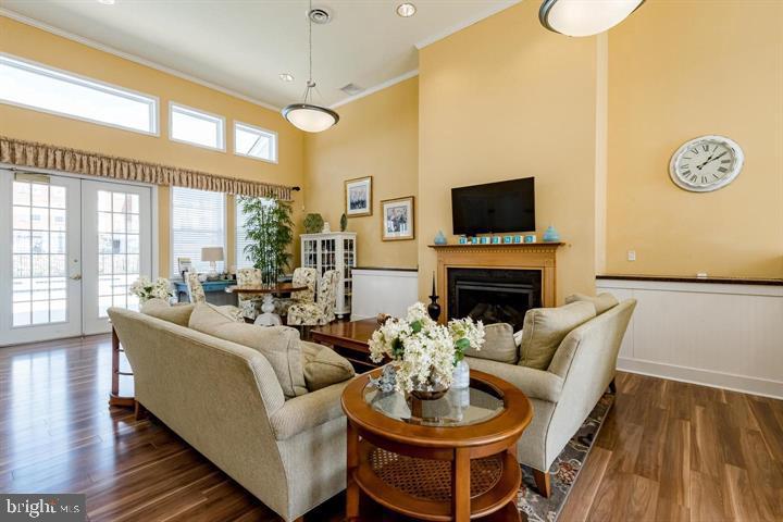 CARROLLS CREEK - Residential
