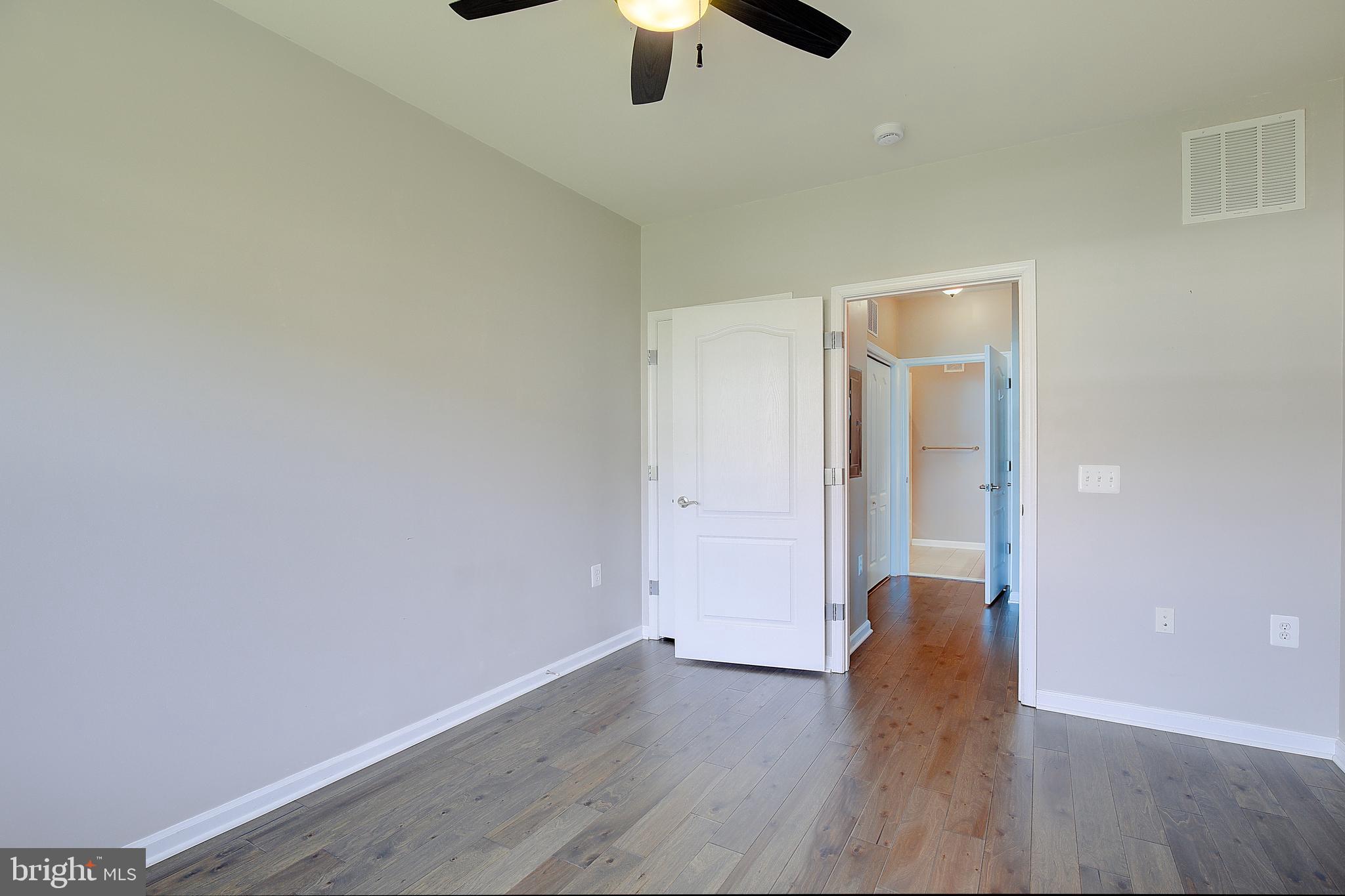 CARROLLS CREEK - Residential