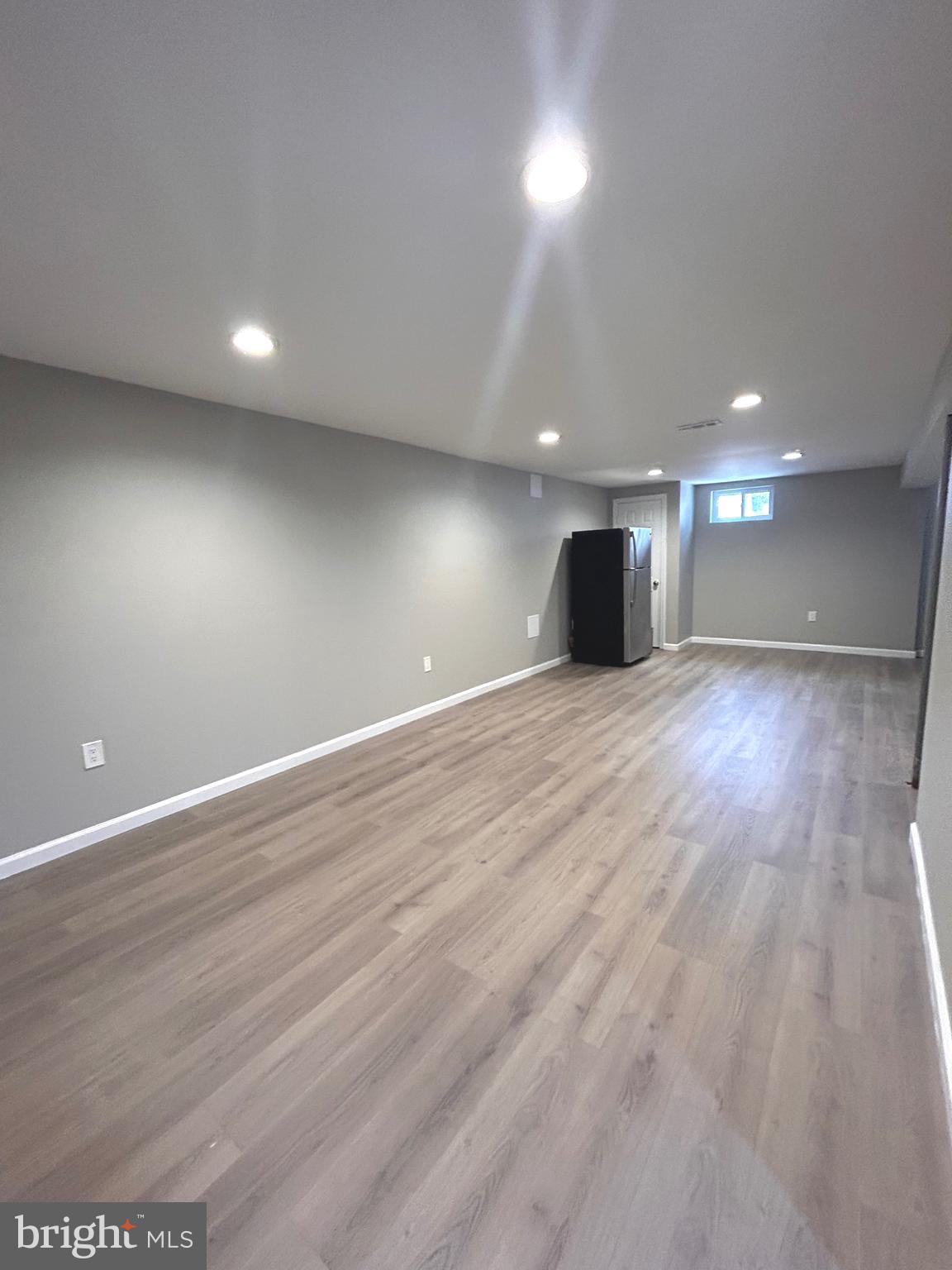 WHITFIELD KNOLLS - Residential