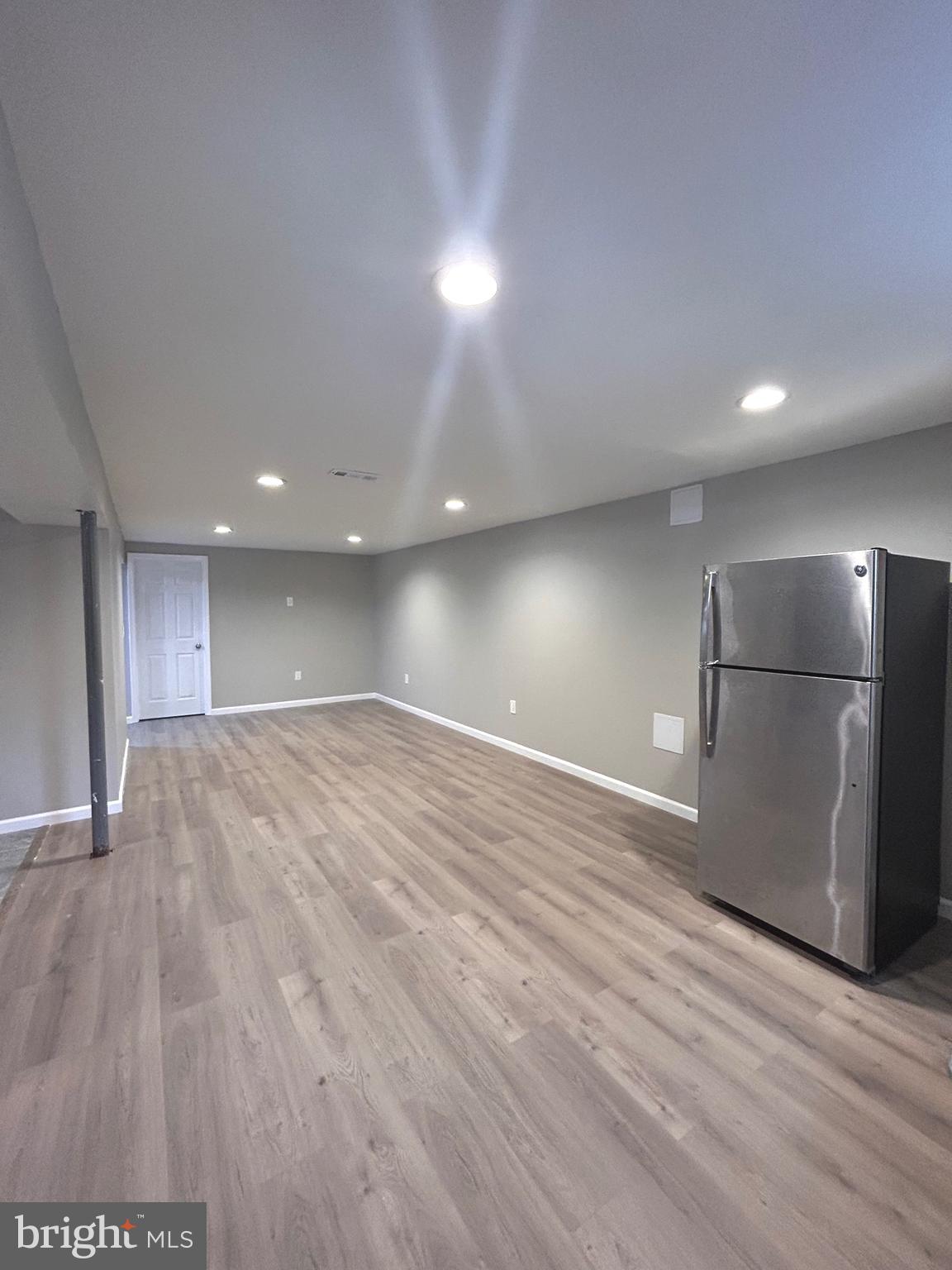 WHITFIELD KNOLLS - Residential
