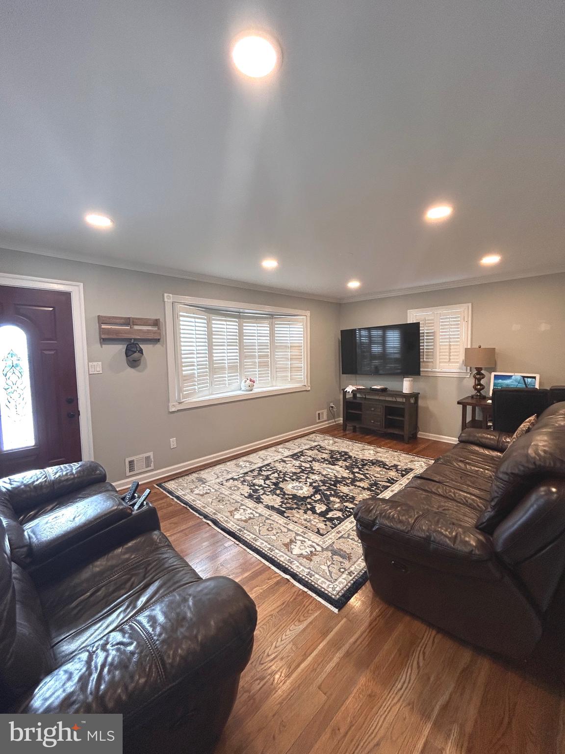 WHITFIELD KNOLLS - Residential