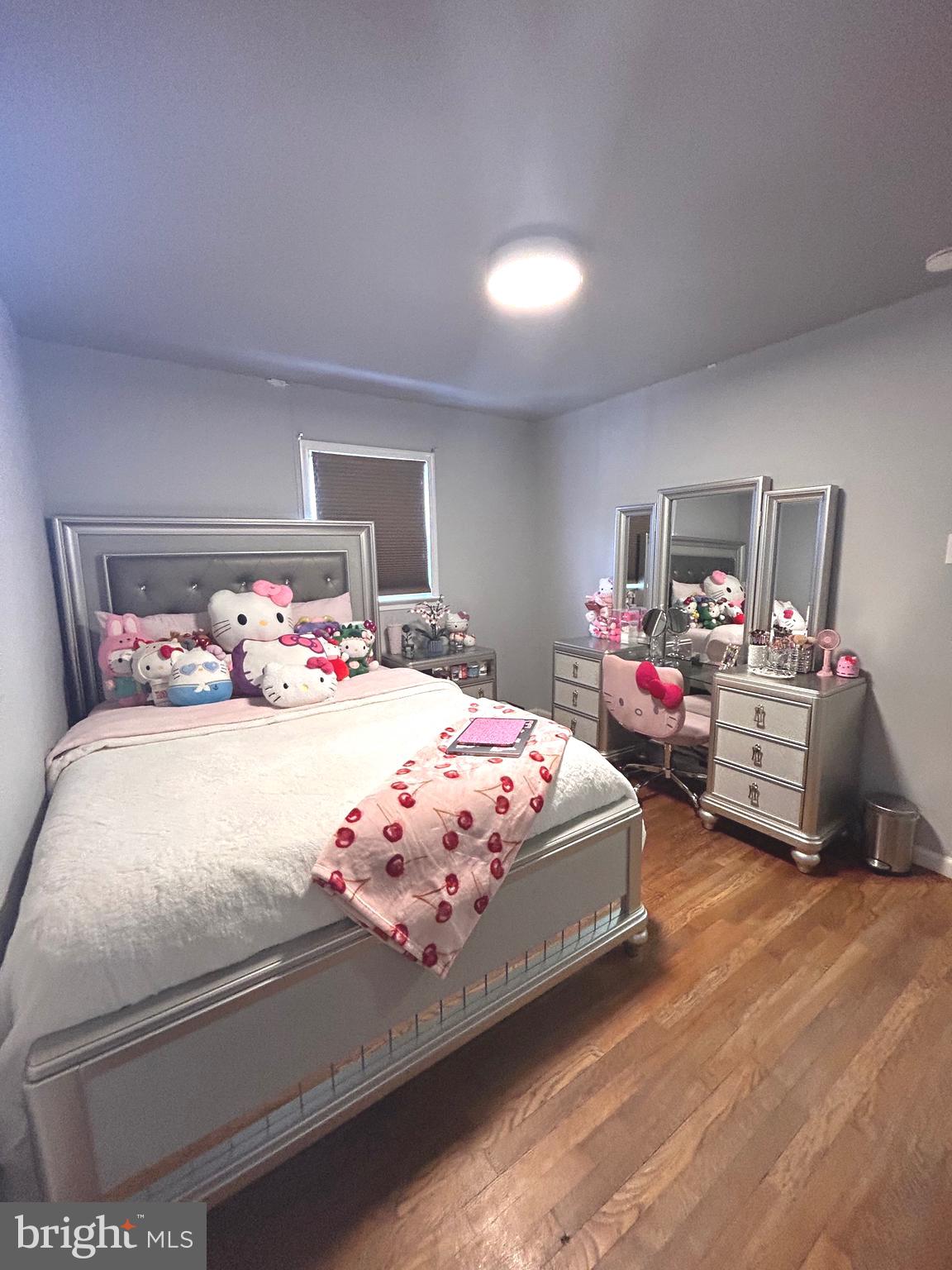 WHITFIELD KNOLLS - Residential