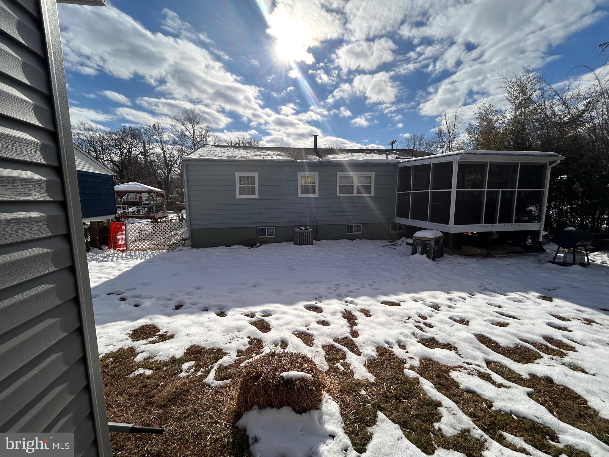 WHITFIELD KNOLLS - Residential