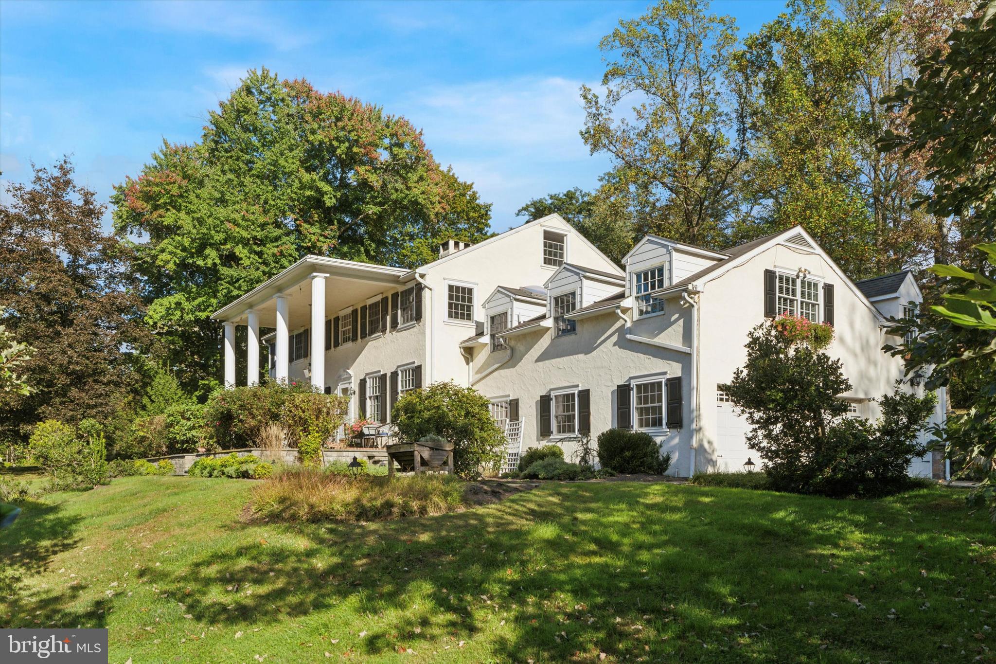 FOUR OAKS FARM - Residential