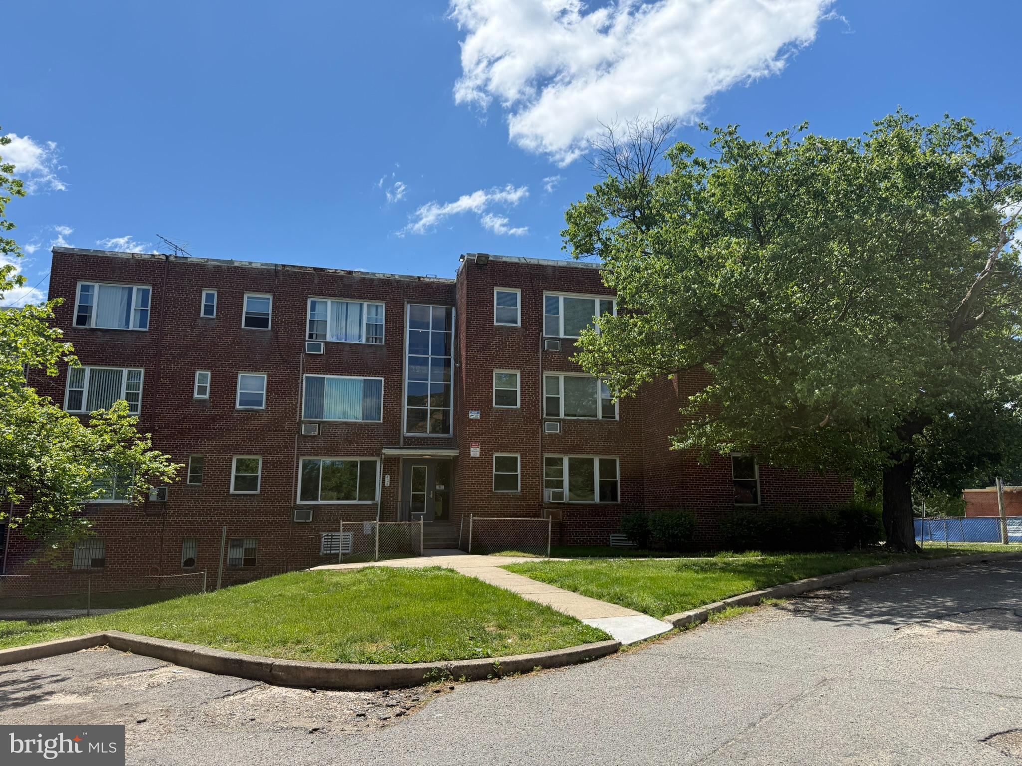 AGENTS - PLEASE VIEW AGENT REMARKS IN BRIGHT MLS. 
1 bed / 1 bath condo in Ridgecrest Condominium Association in SE Washington DC. The bathroom is in fair condition as well as the bedroom. Living area has good closet space including a linen closet, plus a mirrored entry wall. Drywall throughout the ceilings has been patched and taped — just needs sanding and paint. The kitchen is where the work is: old cabinets, coil-top stove, basic fridge, laminate counters, and exposed conduit on the ceiling — plan on gutting it. New flooring, kitchen rehab, and paint will get this unit rent-ready for $1,300–$1,500/month rental income. Near Benning Road Metro. Not historic — no permit headaches. Cash only — no master insurance policy on the building, so no bank loans. Sold AS-IS. Do your own homework on the HOA before you buy. Offers may be entered ONLINE through Friday, June 5, 2026 at 4:00 pm. AT SELLER'S DISCRETION, AN OFFER MAY BE ACCEPTED AT ANY TIME.
