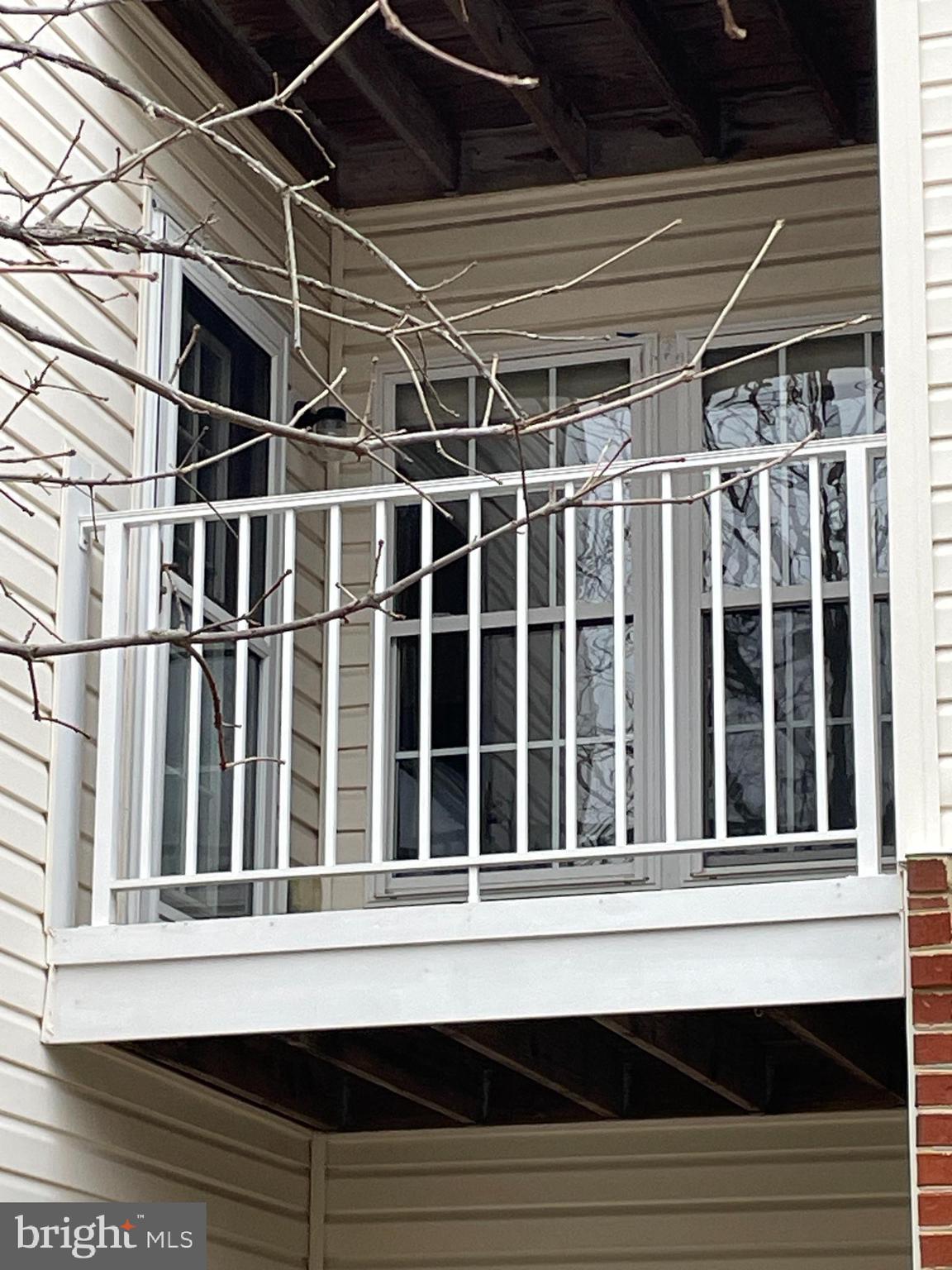 SILVER LAKE - Residential