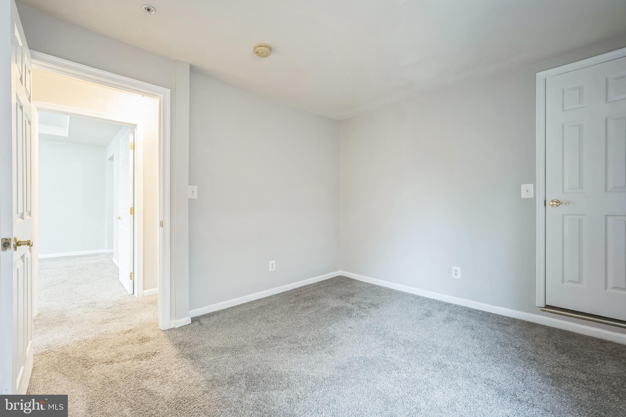 WILLOW OAKS - Residential Lease