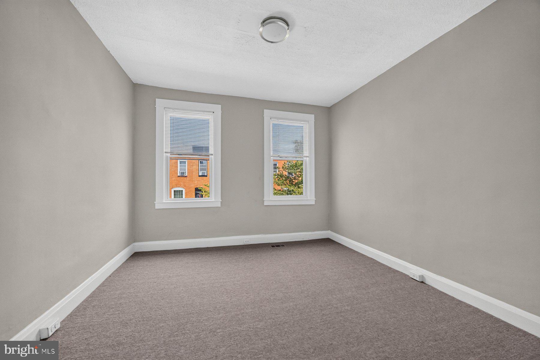 GREEKTOWN - Residential