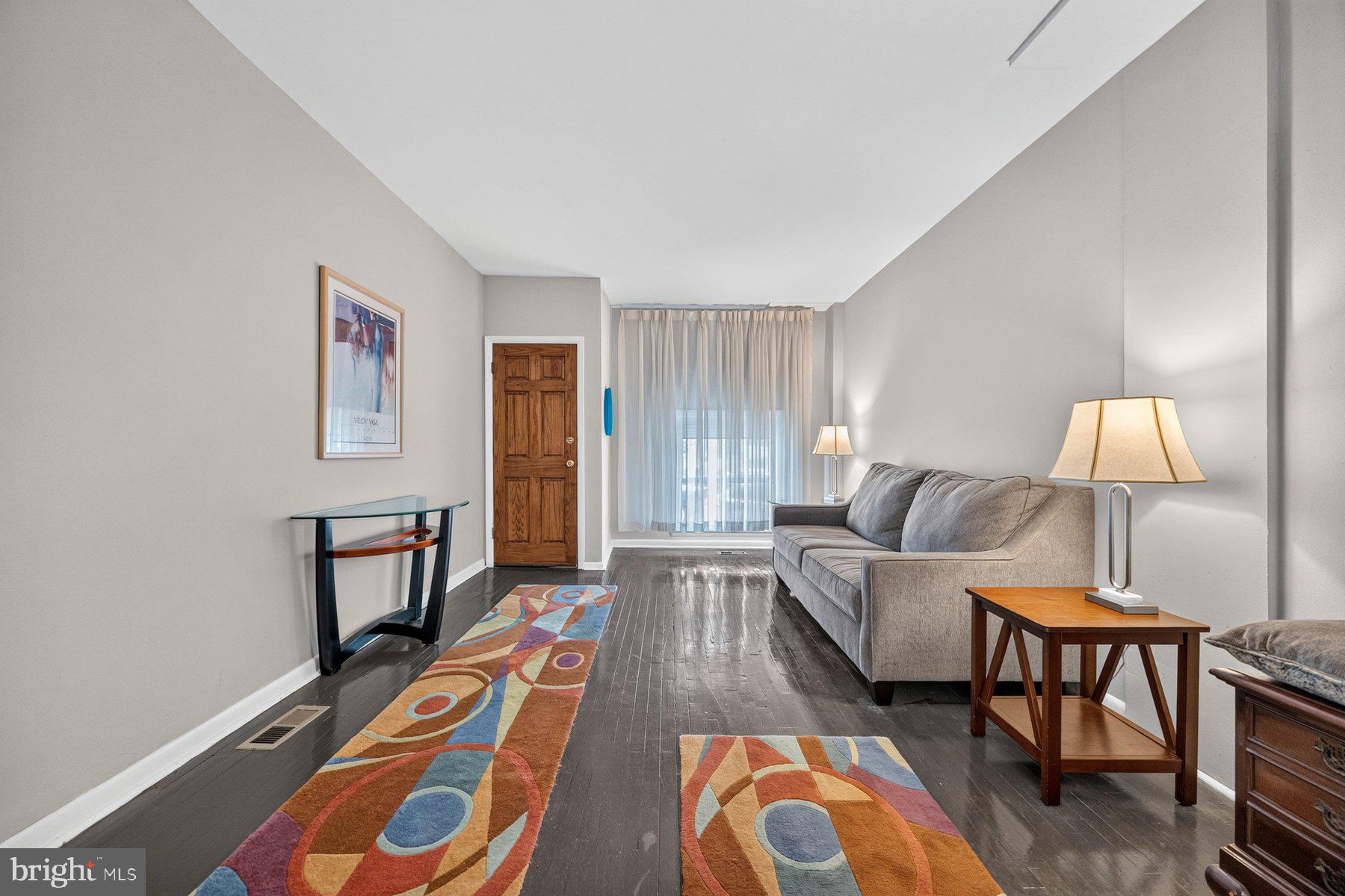 GREEKTOWN - Residential