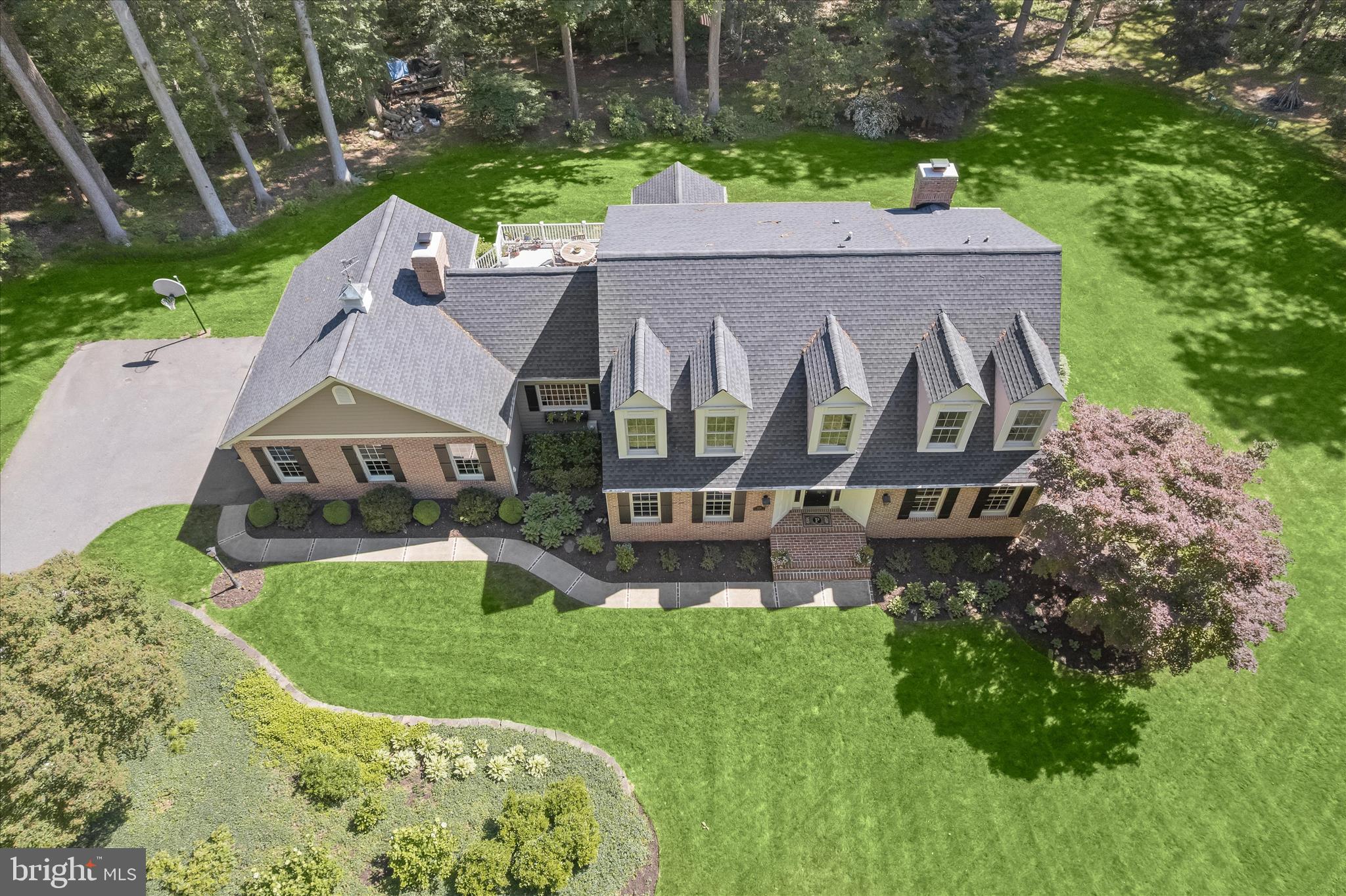 TODD LAKES - Residential