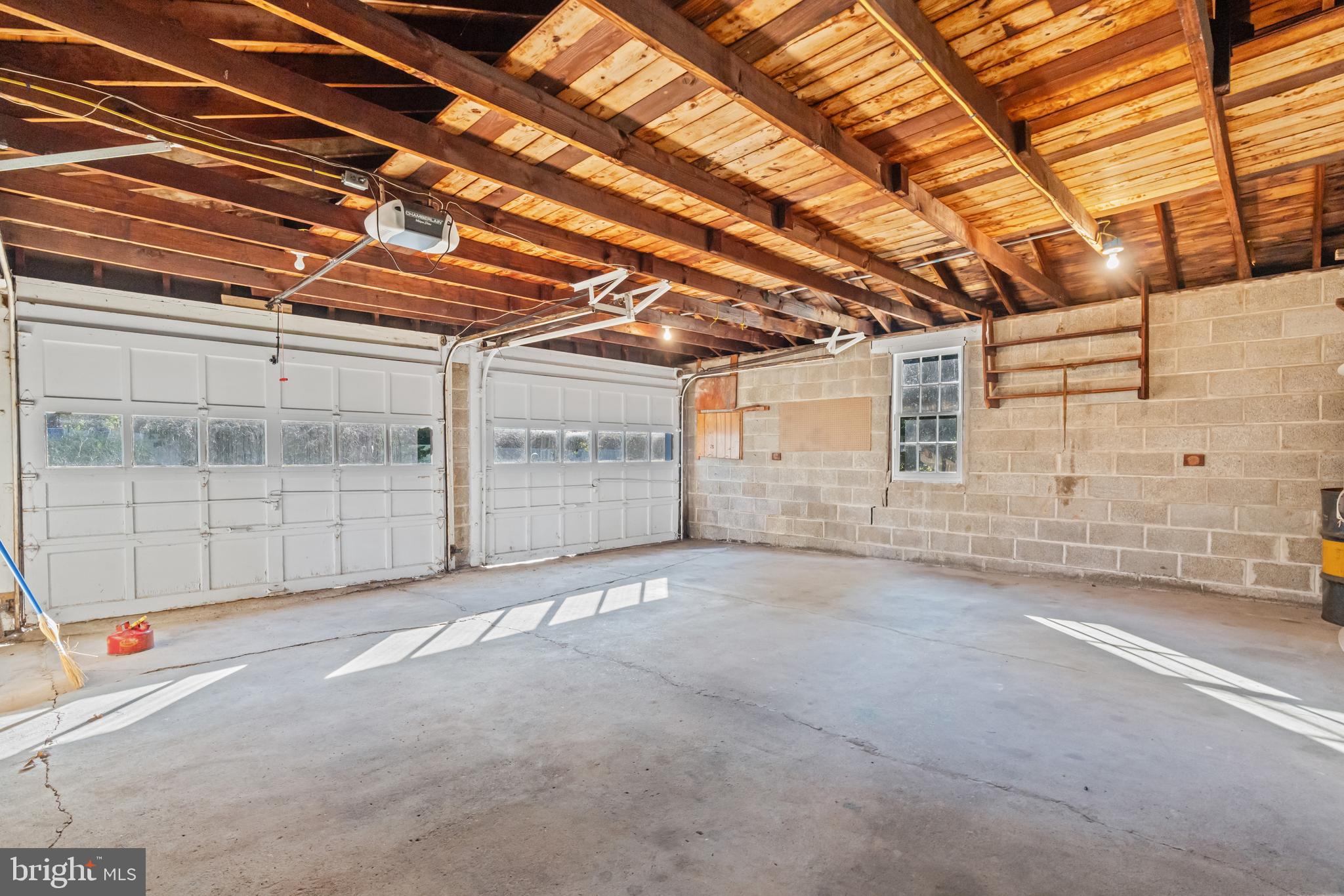 LANSDALE - Residential