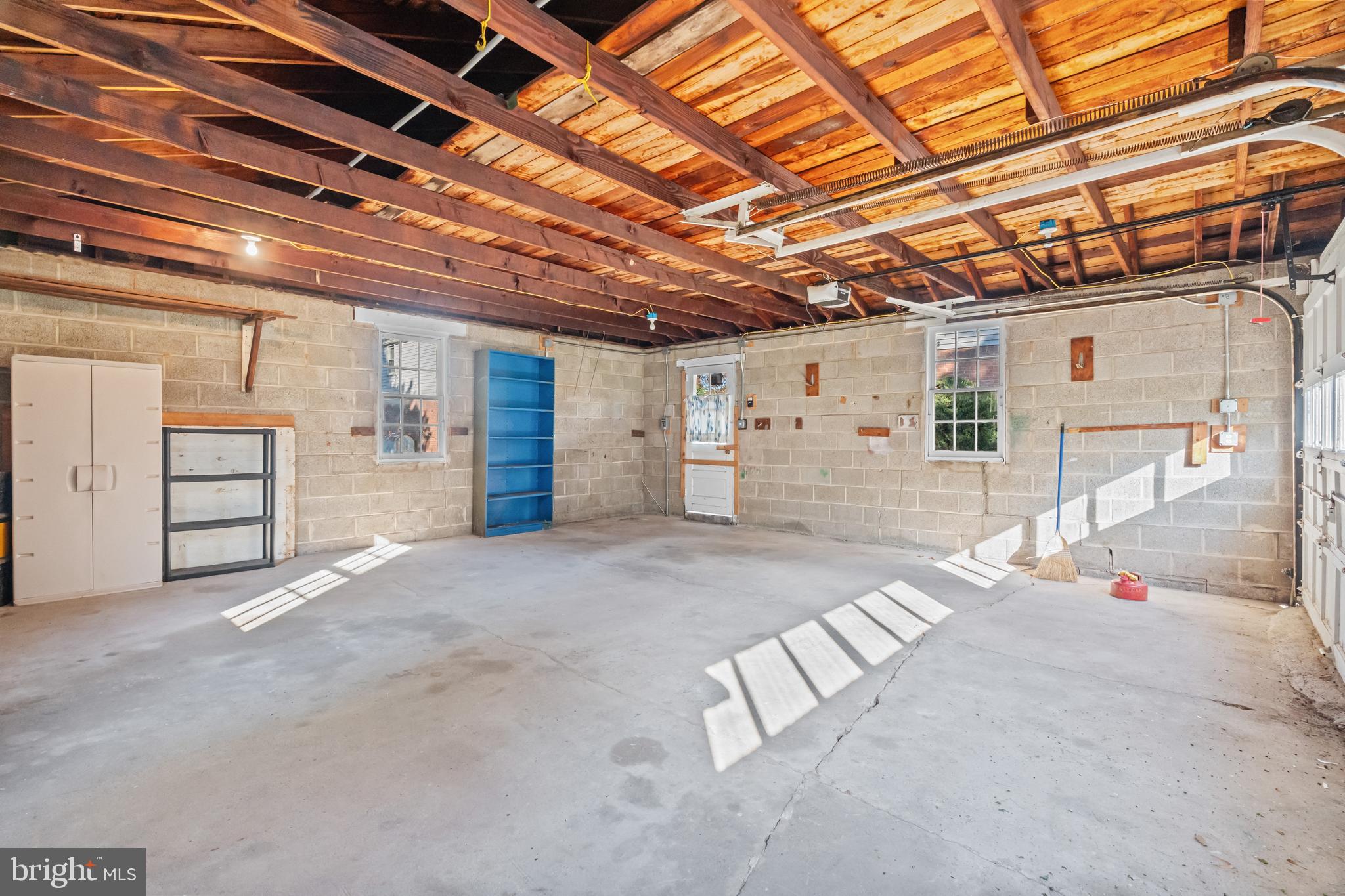 LANSDALE - Residential