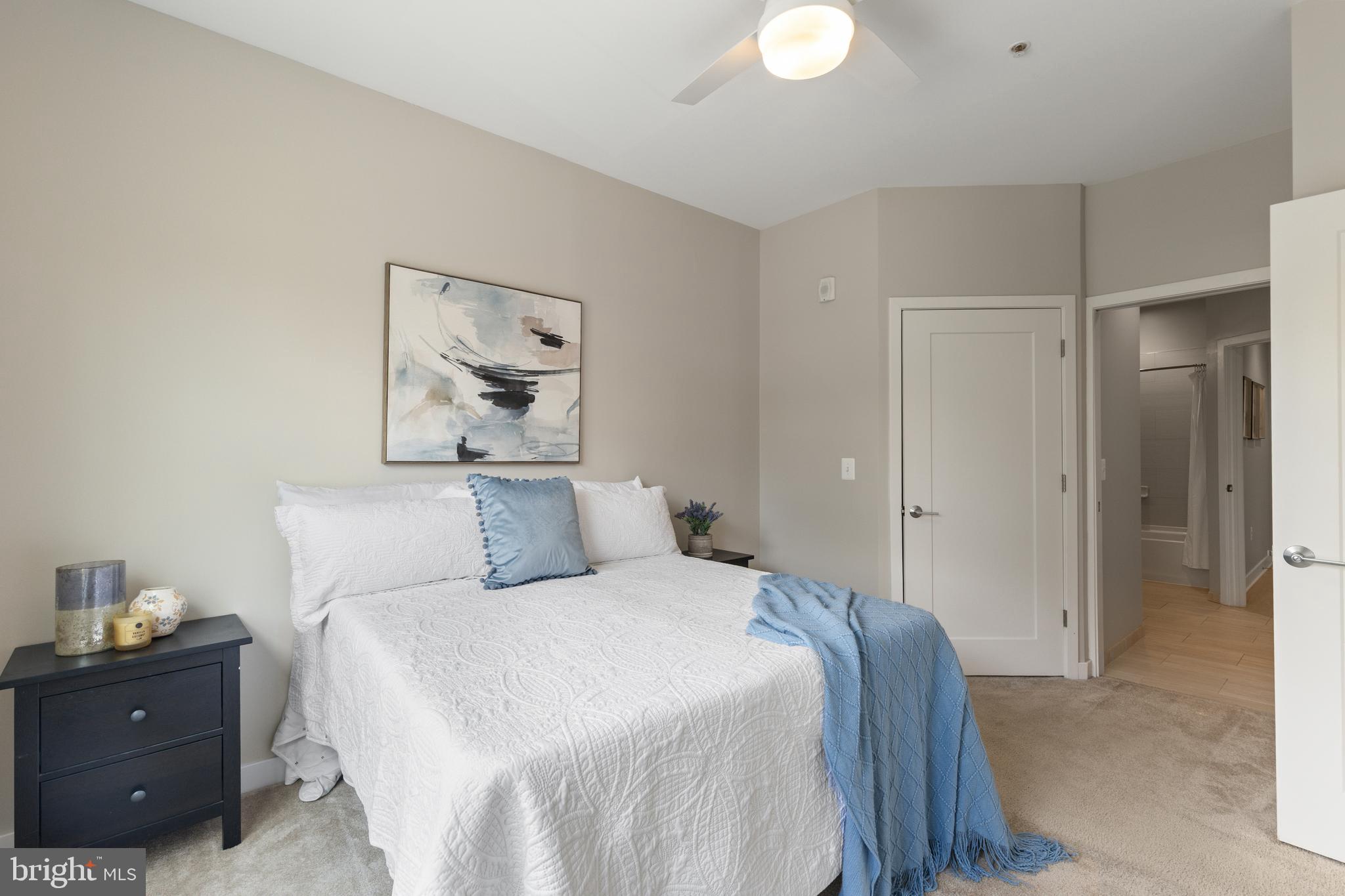TRAFALGAR FLATS - Residential