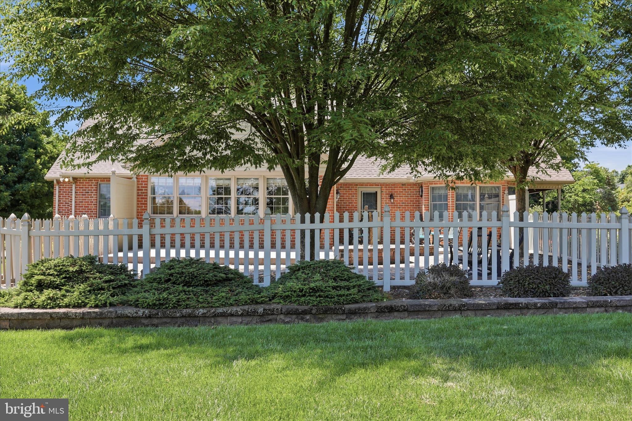 NORTH GUILFORD HILLS - Residential