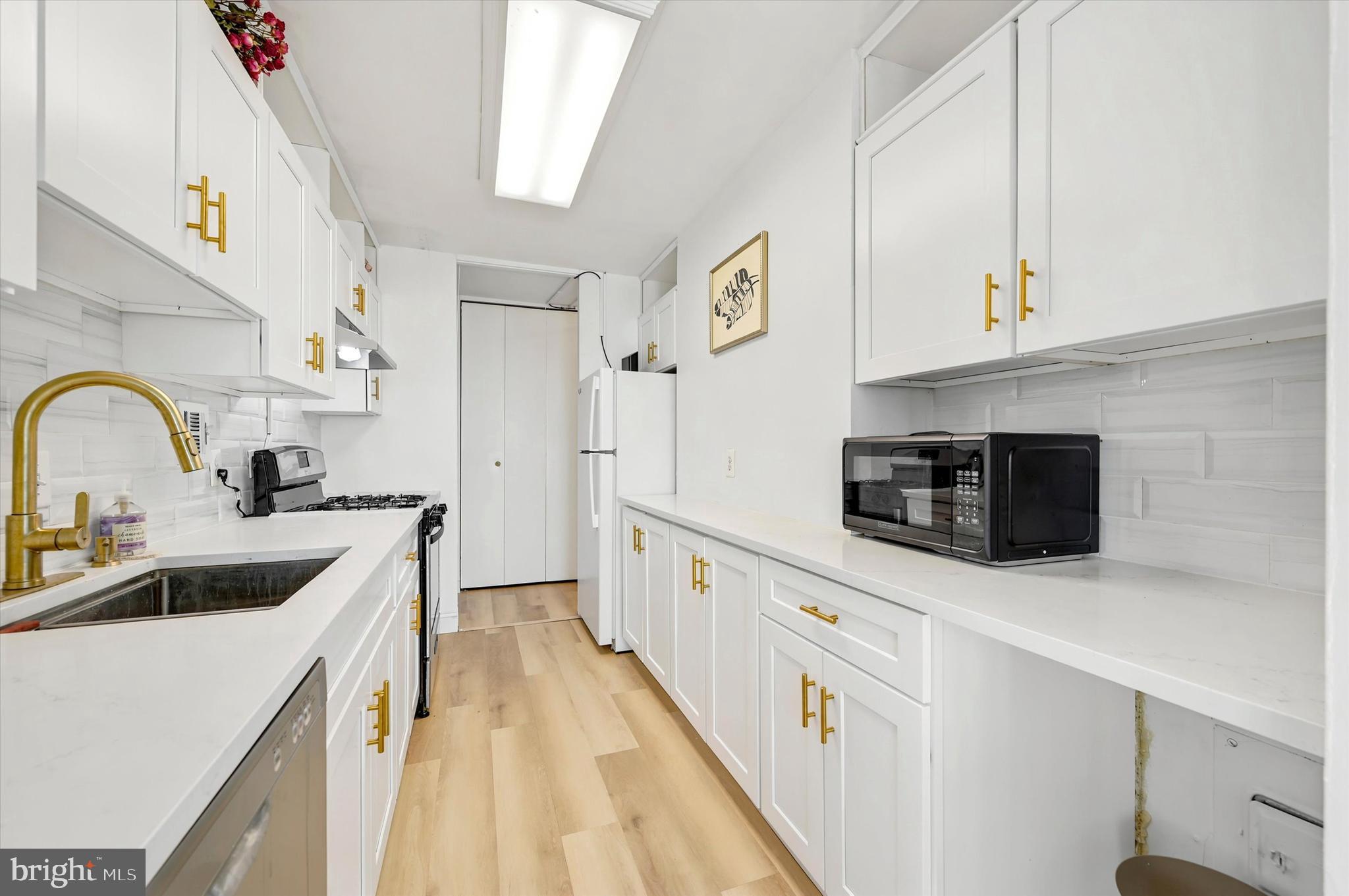 WYNNEFIELD HEIGHTS - Residential