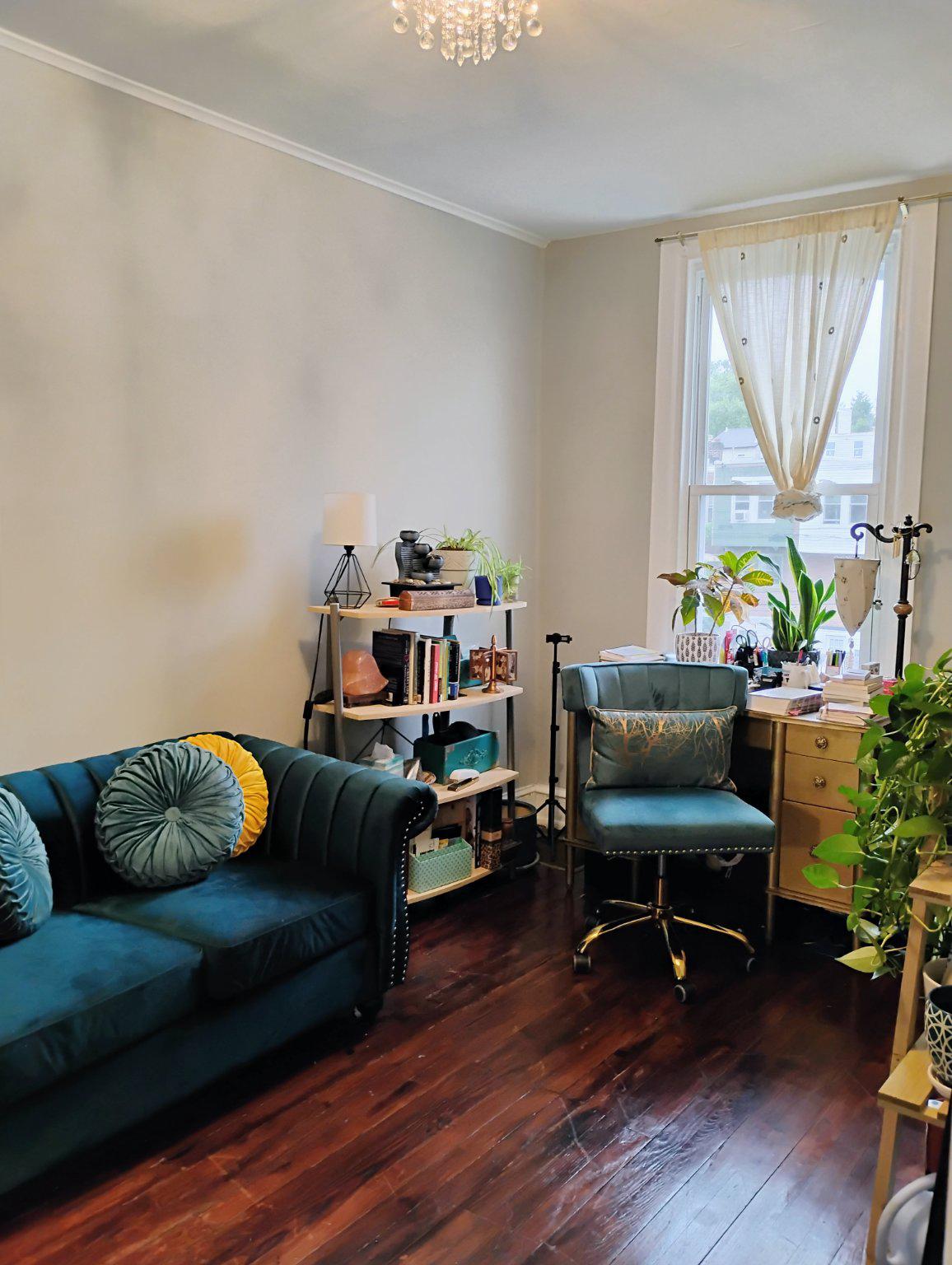 ROXBOROUGH - Residential