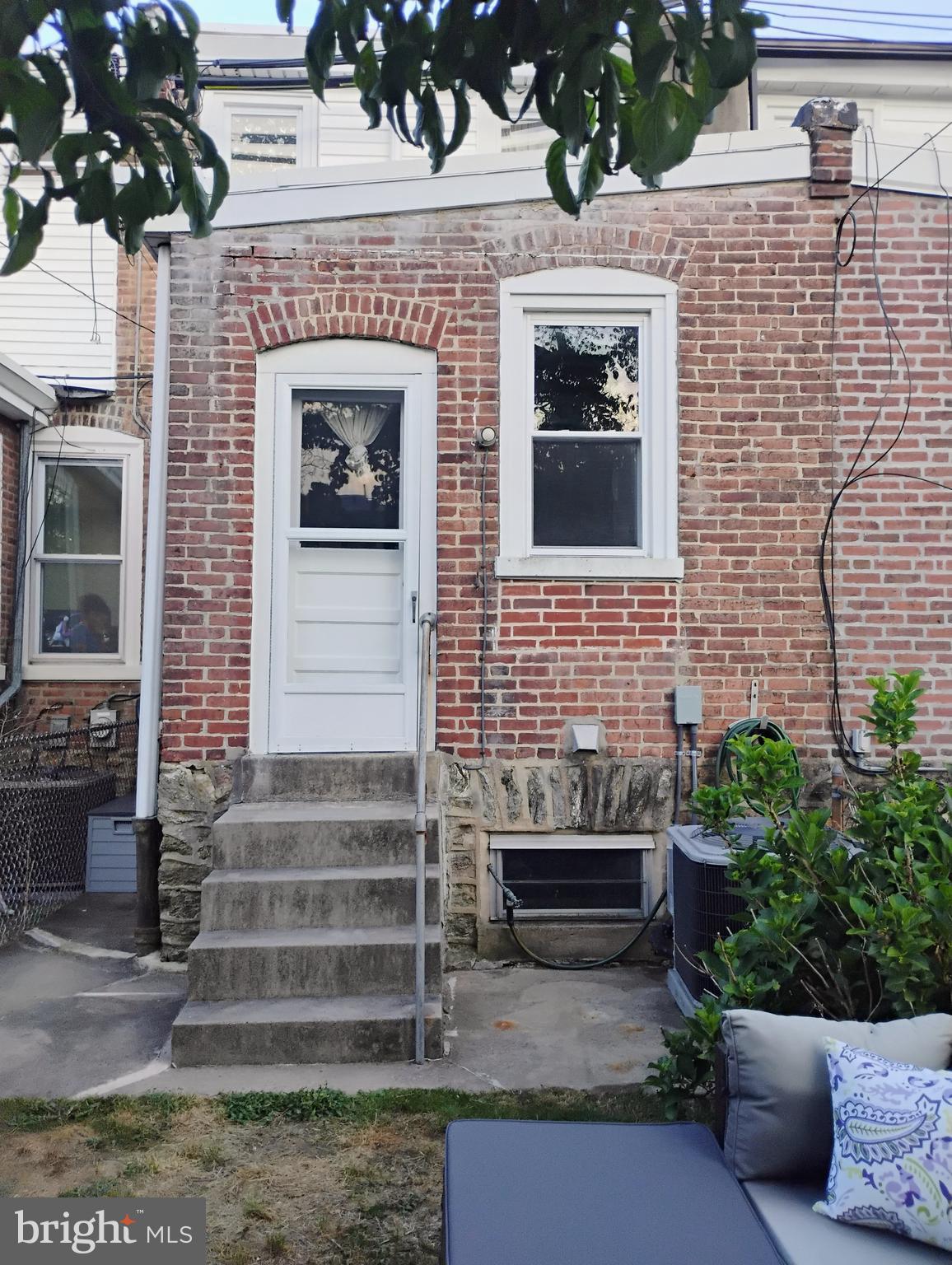 ROXBOROUGH - Residential