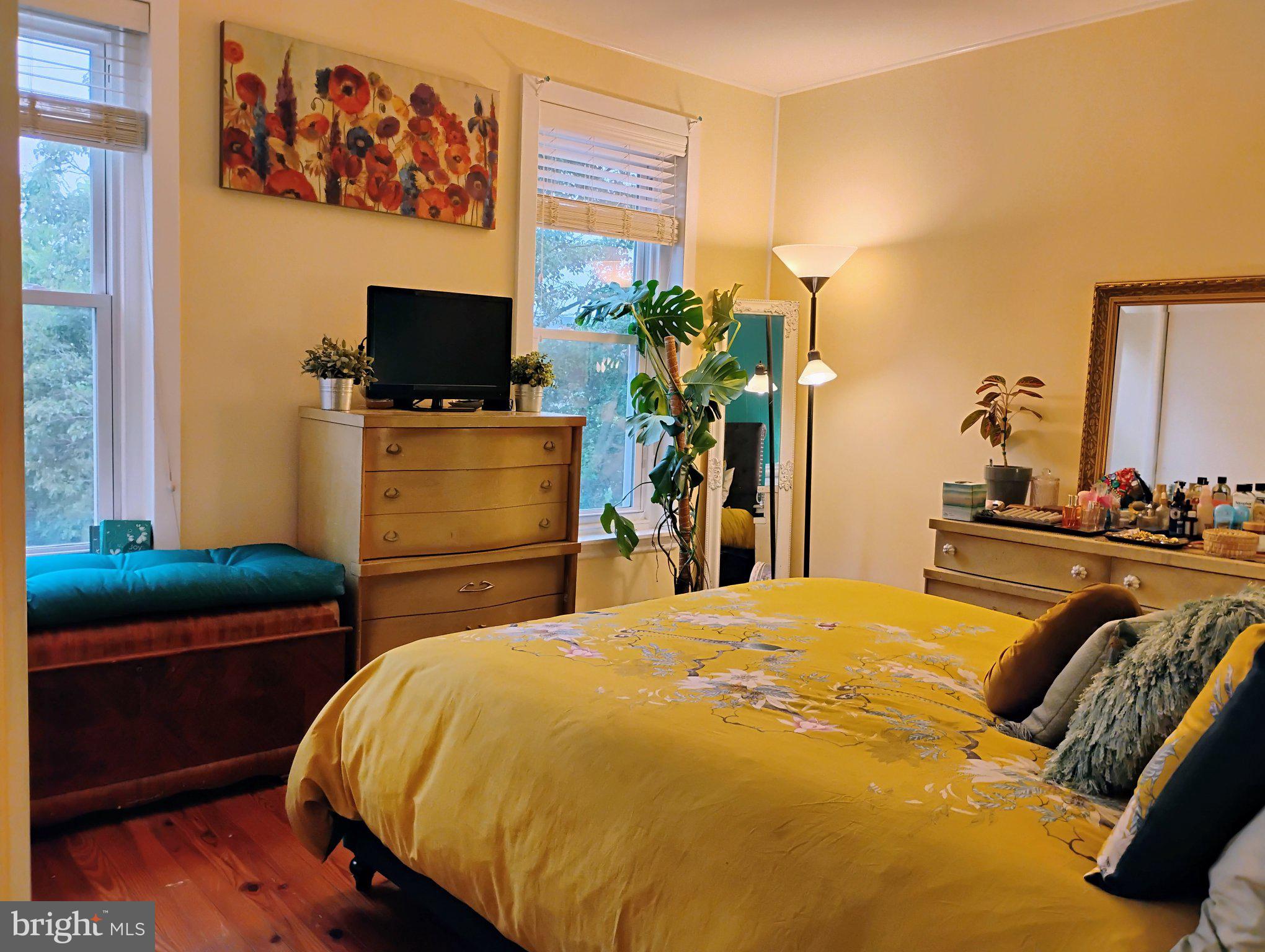 ROXBOROUGH - Residential