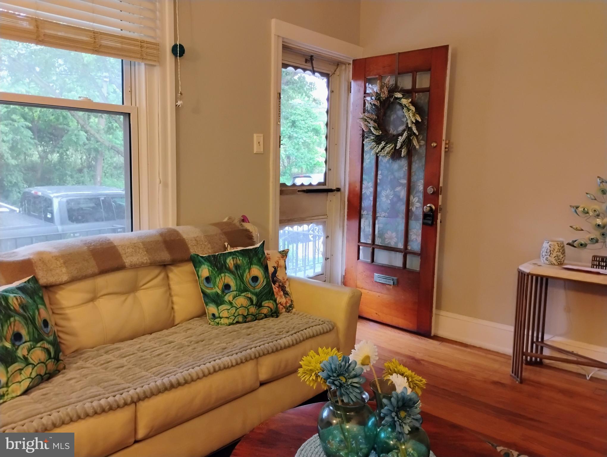 ROXBOROUGH - Residential