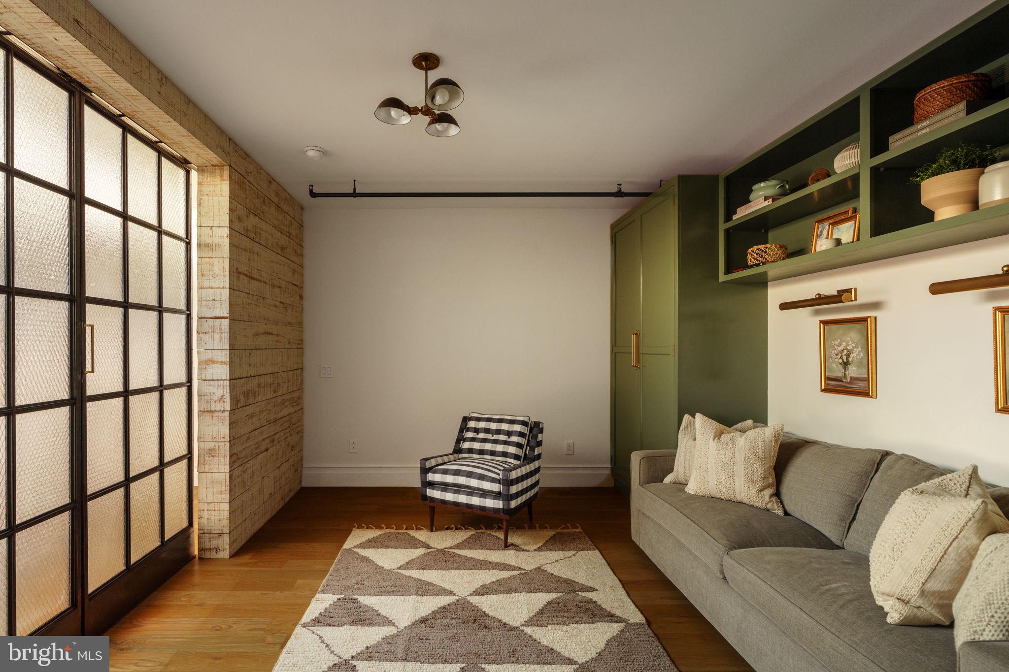 CENTER CITY - Residential
