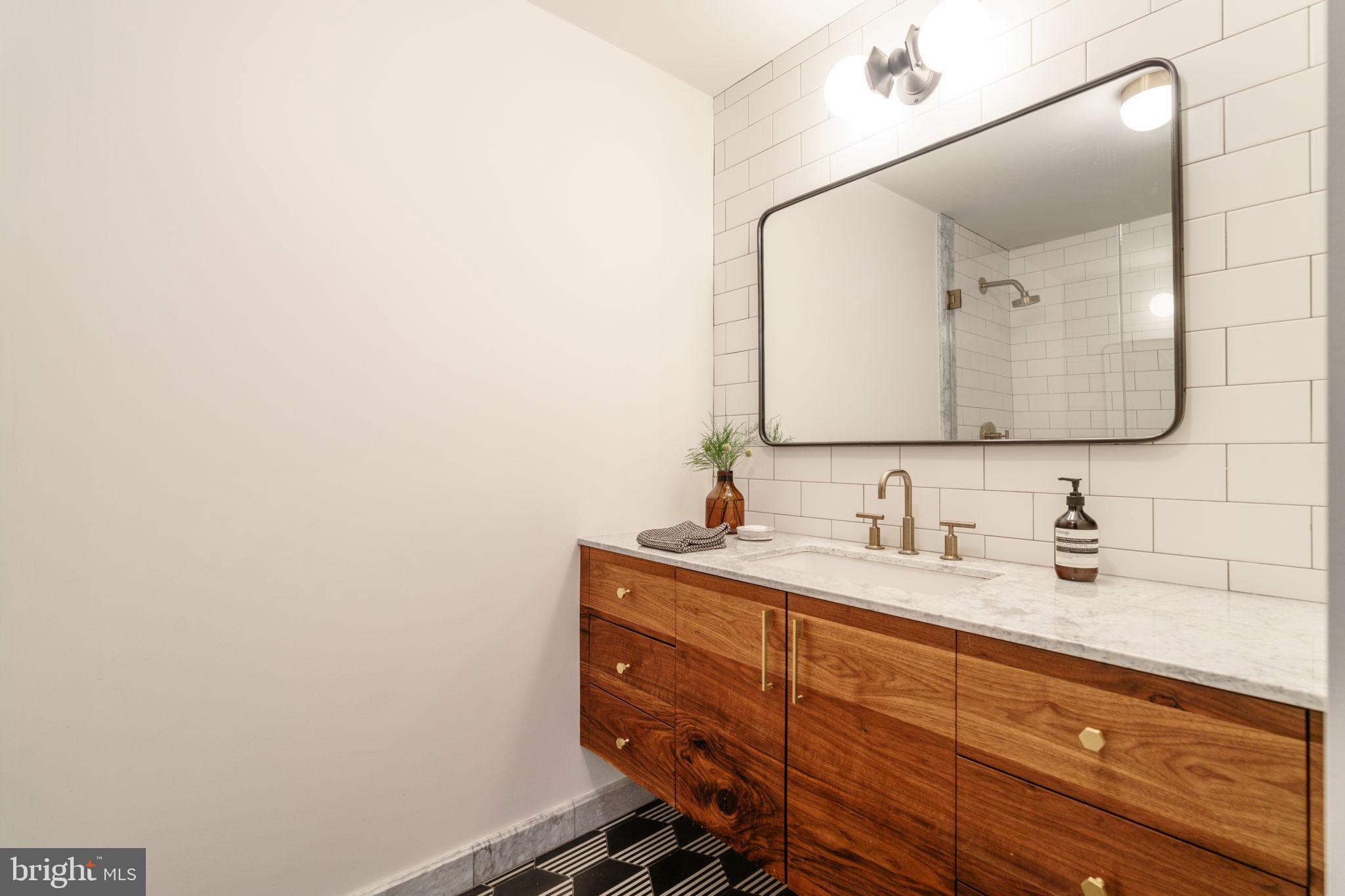 CENTER CITY - Residential