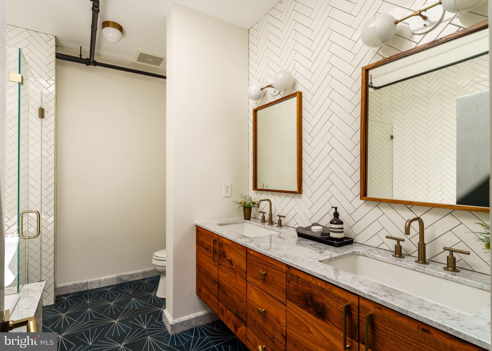 CENTER CITY - Residential