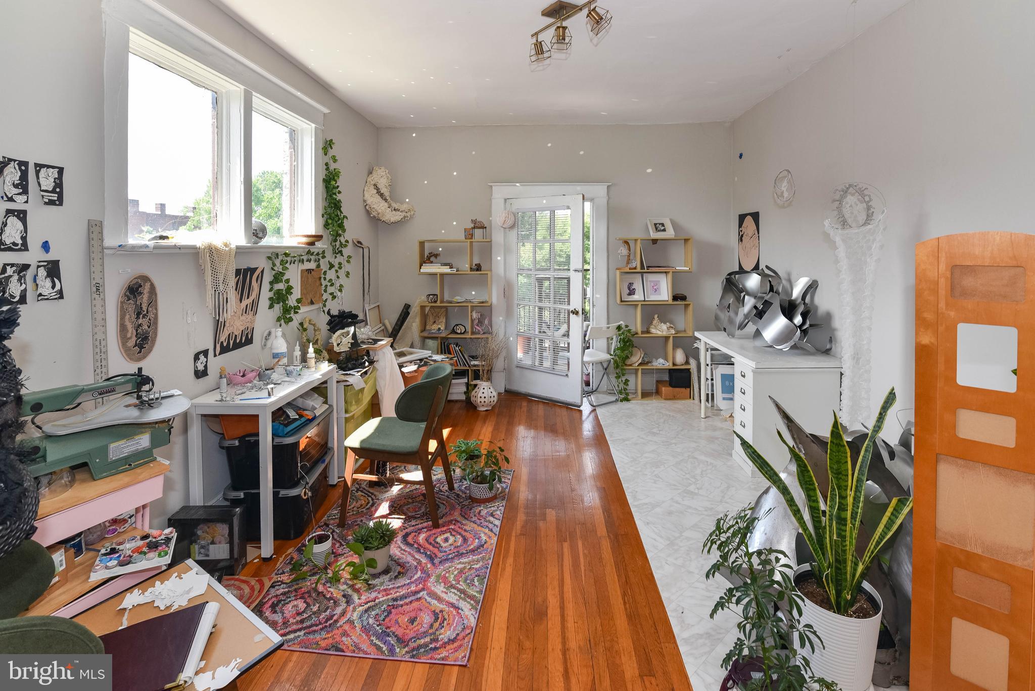 RESERVOIR HILL - Commercial Sale