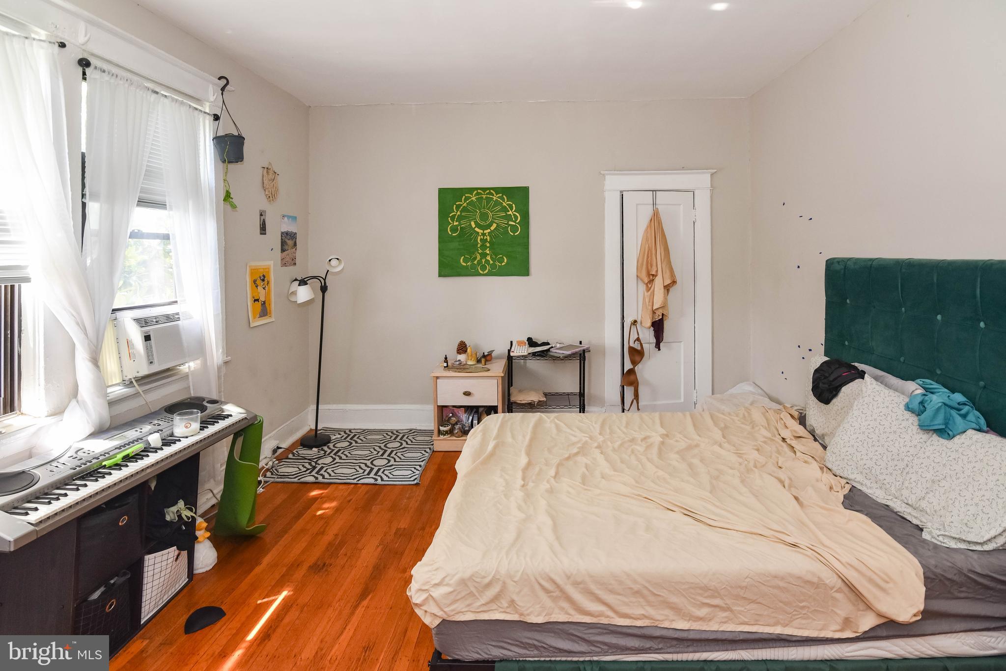 RESERVOIR HILL - Commercial Sale