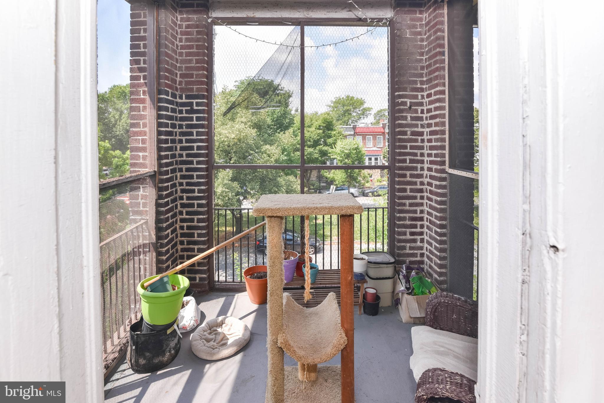 RESERVOIR HILL - Commercial Sale