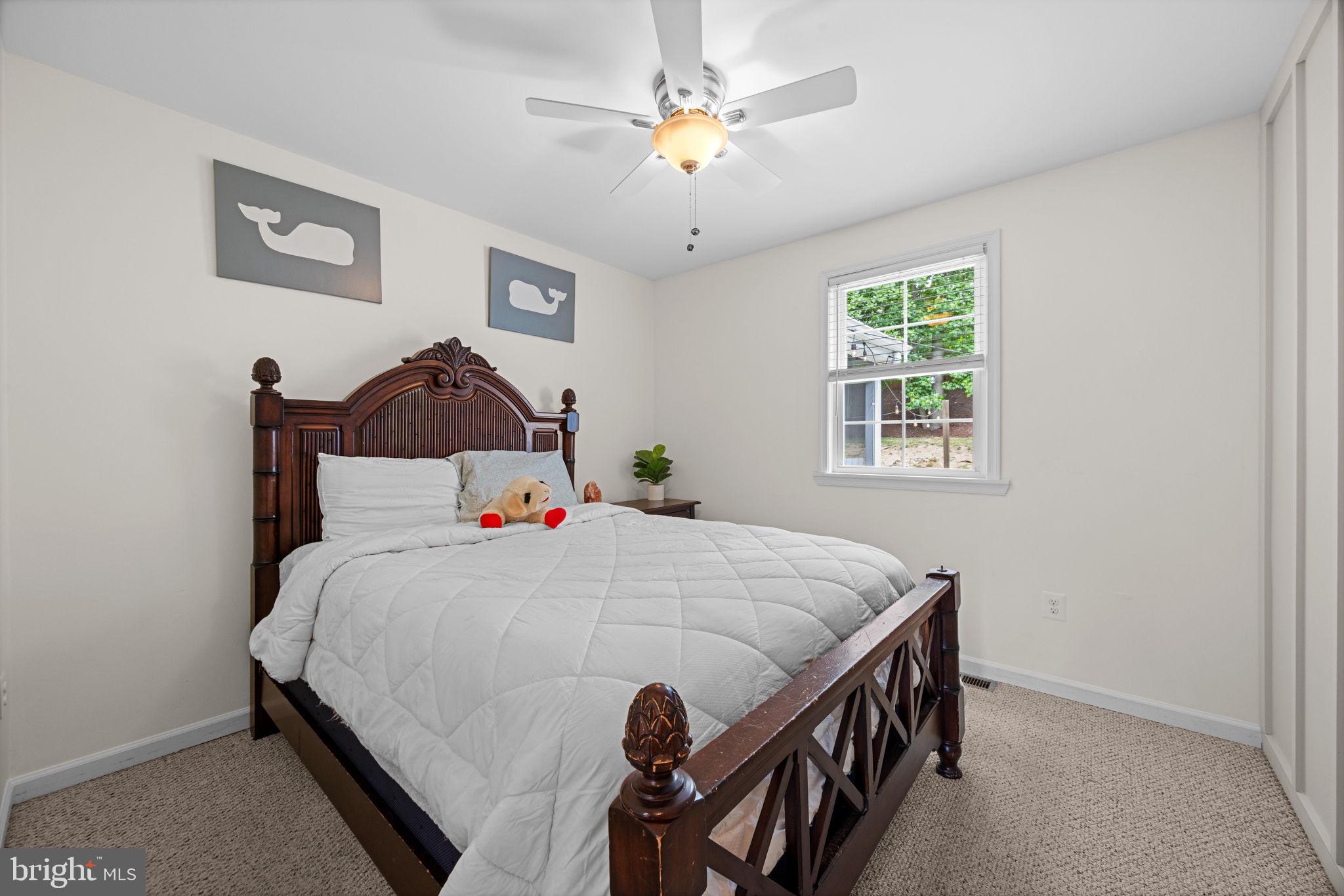 HILLSMERE SHORES - Residential