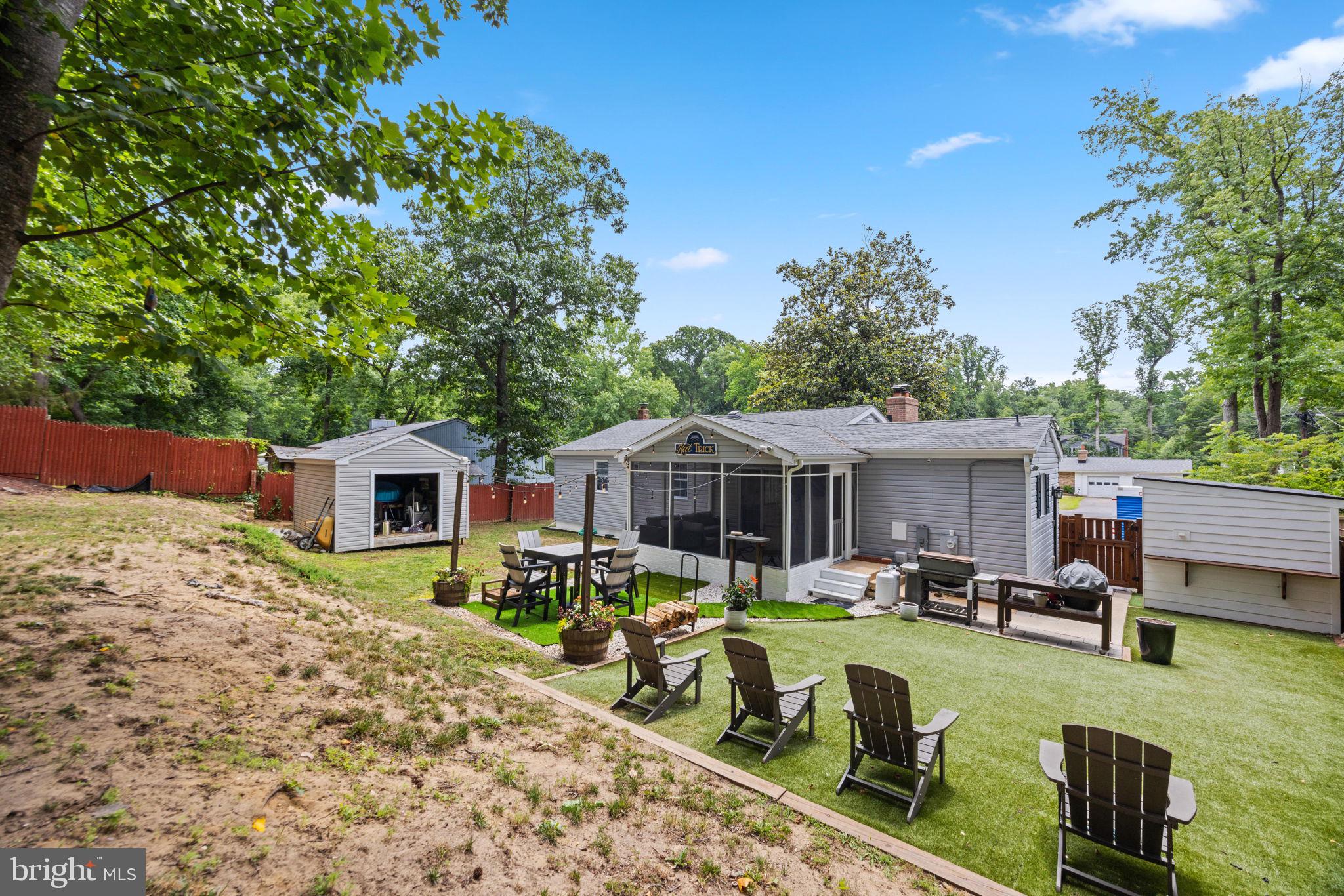 HILLSMERE SHORES - Residential
