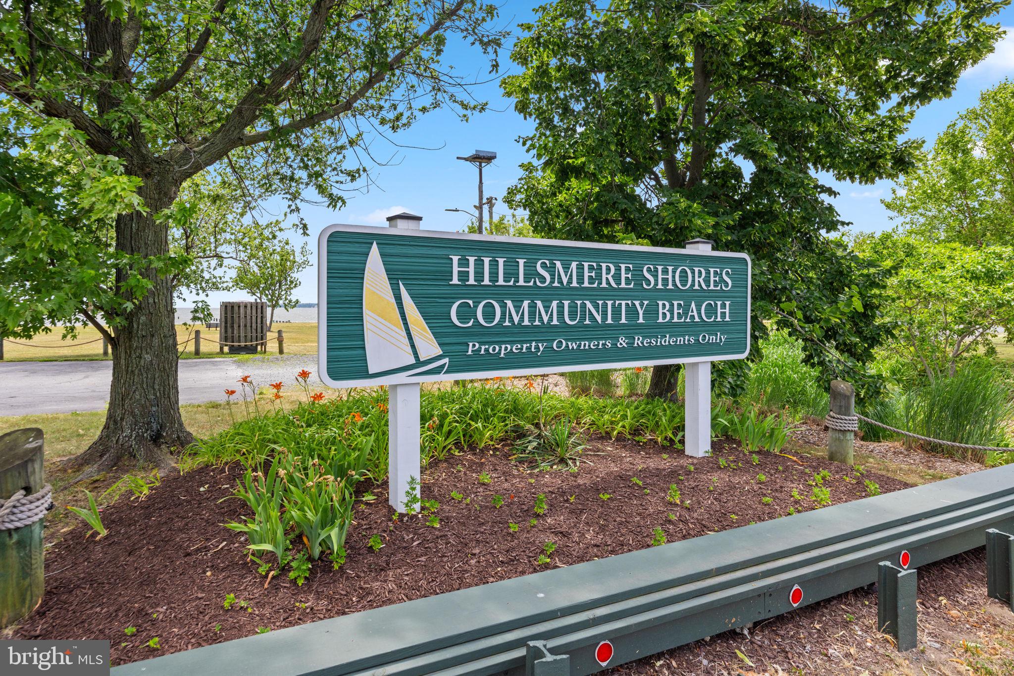 HILLSMERE SHORES - Residential