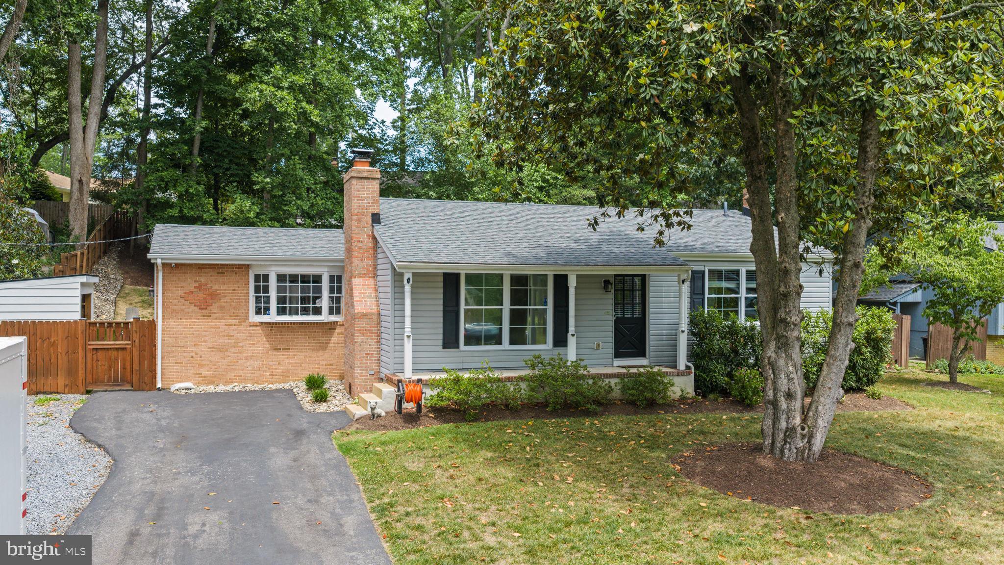 HILLSMERE SHORES - Residential