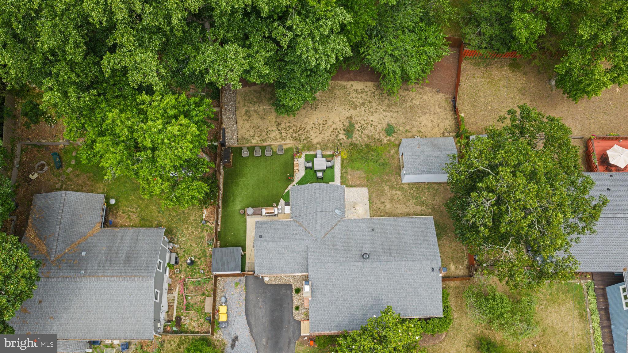 HILLSMERE SHORES - Residential