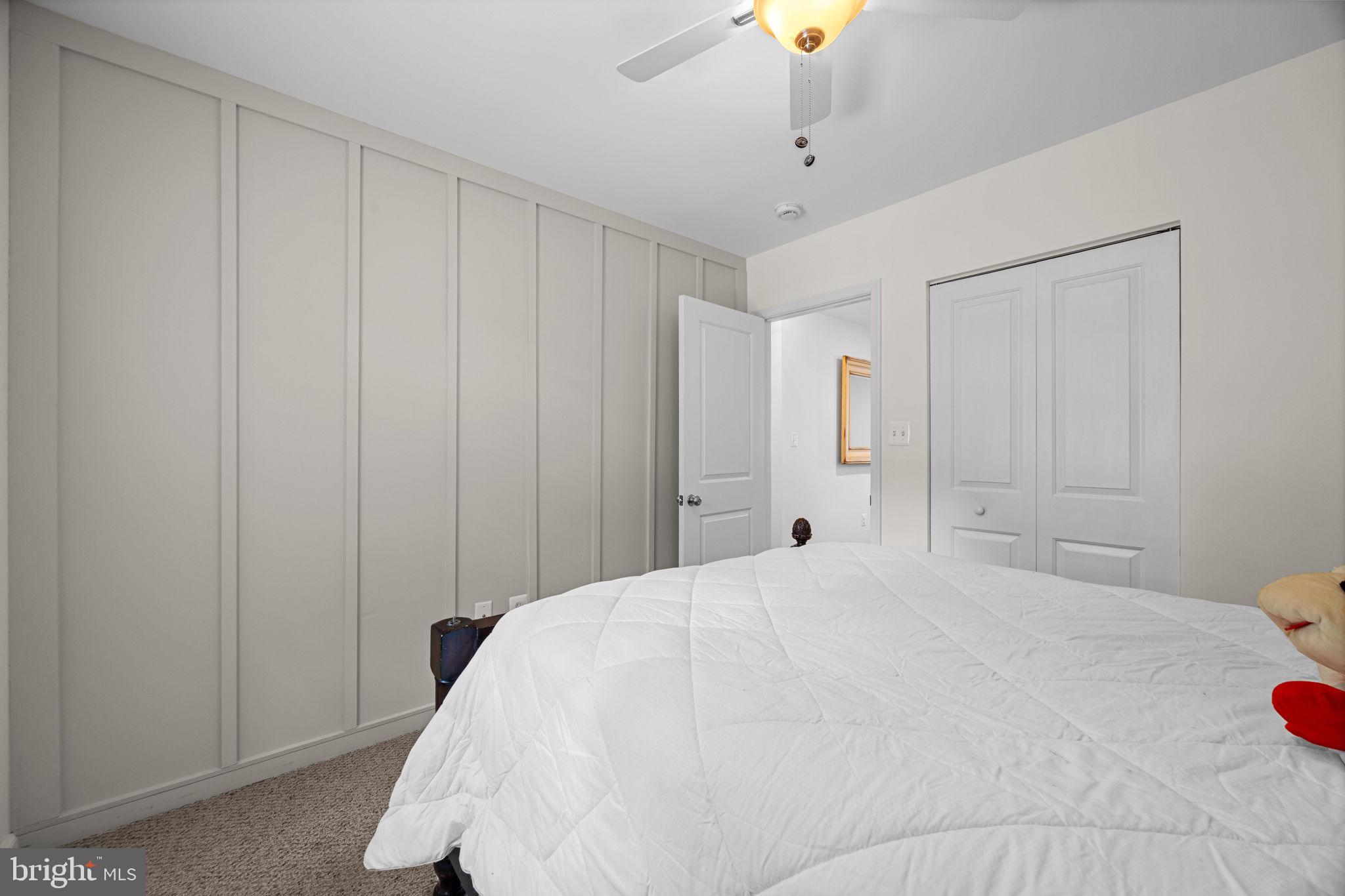 HILLSMERE SHORES - Residential