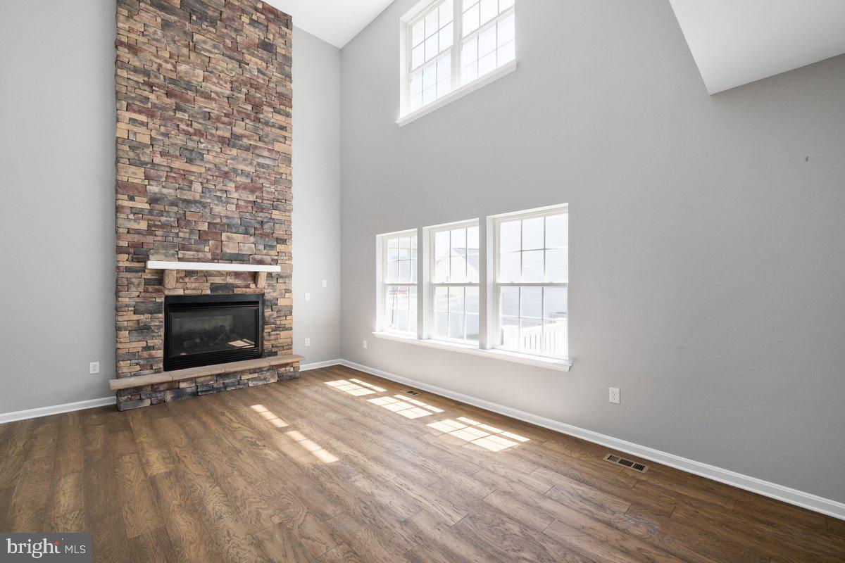 SHENANDOAH SPRINGS - Residential Lease