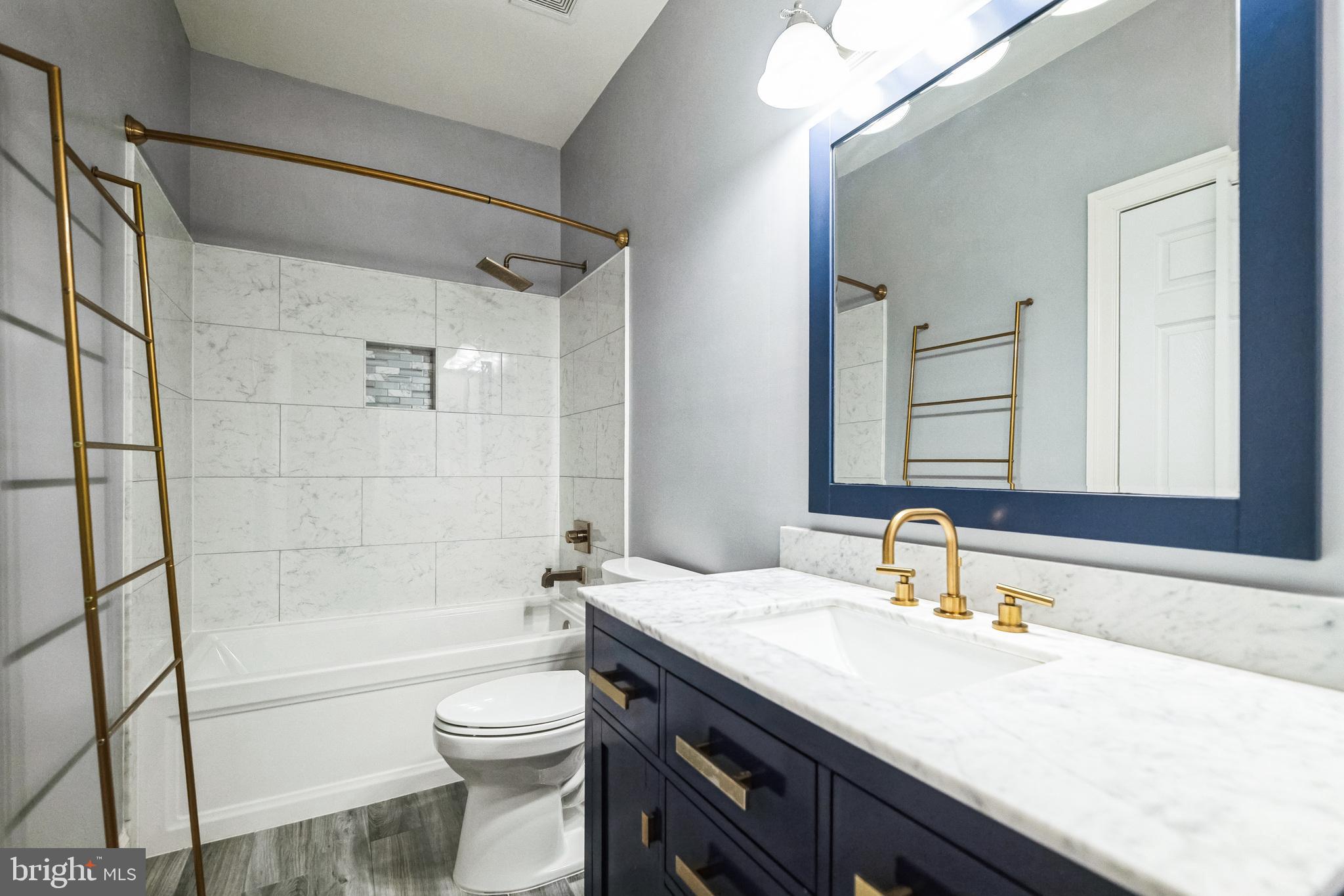 FAIRFAX GATEWAY - Residential Lease