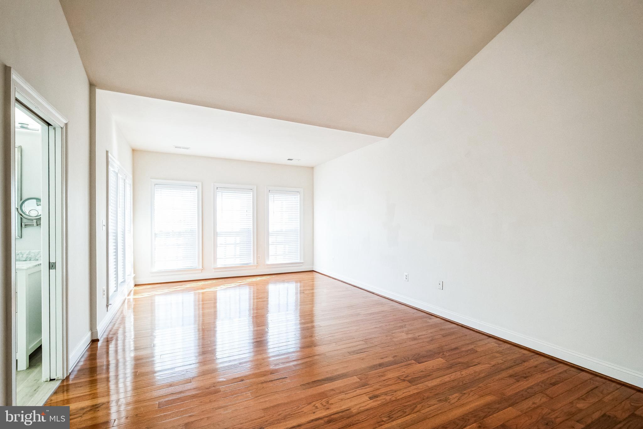 FAIRFAX GATEWAY - Residential Lease