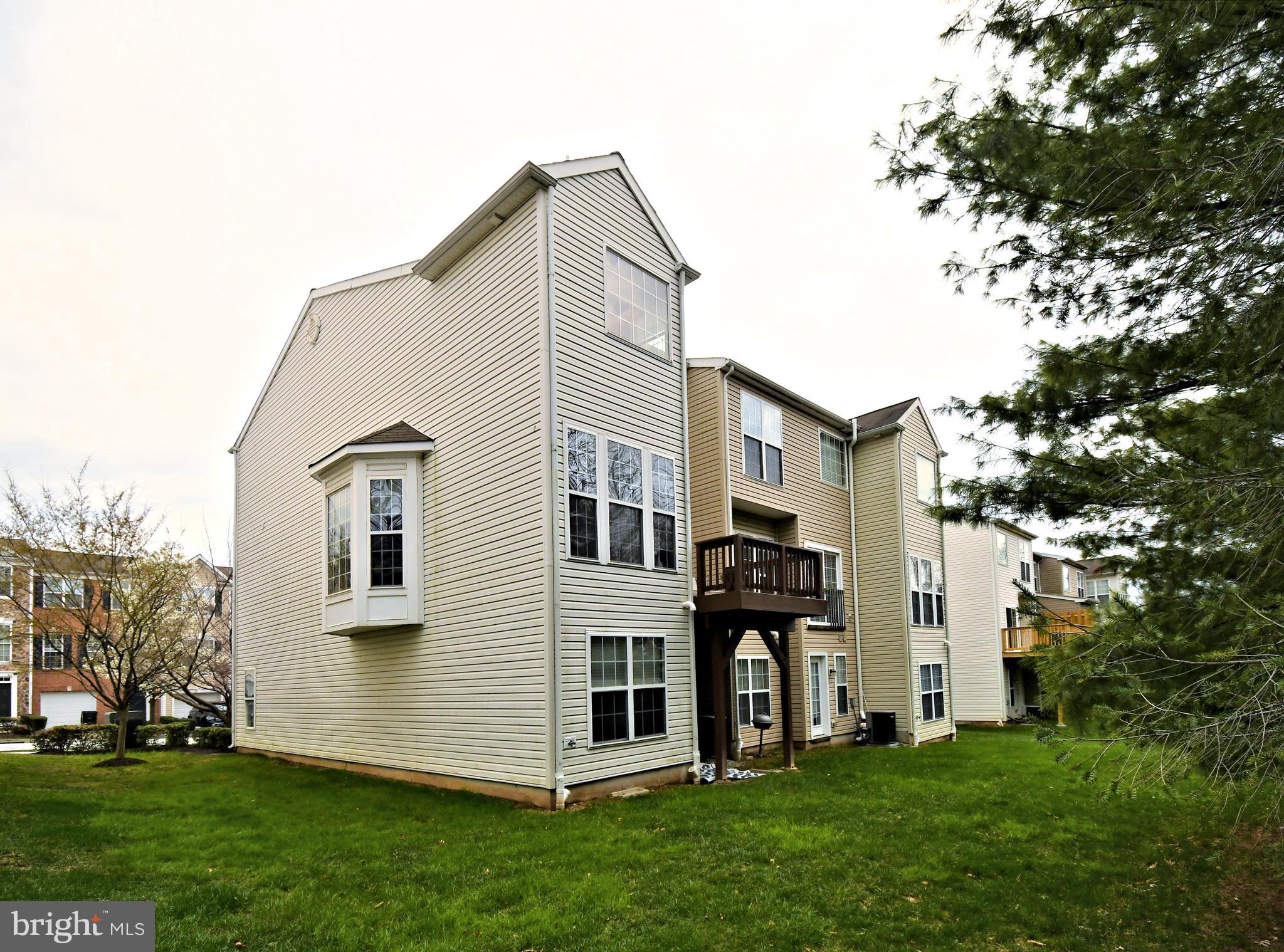 LONGFORD CROSSING - Residential