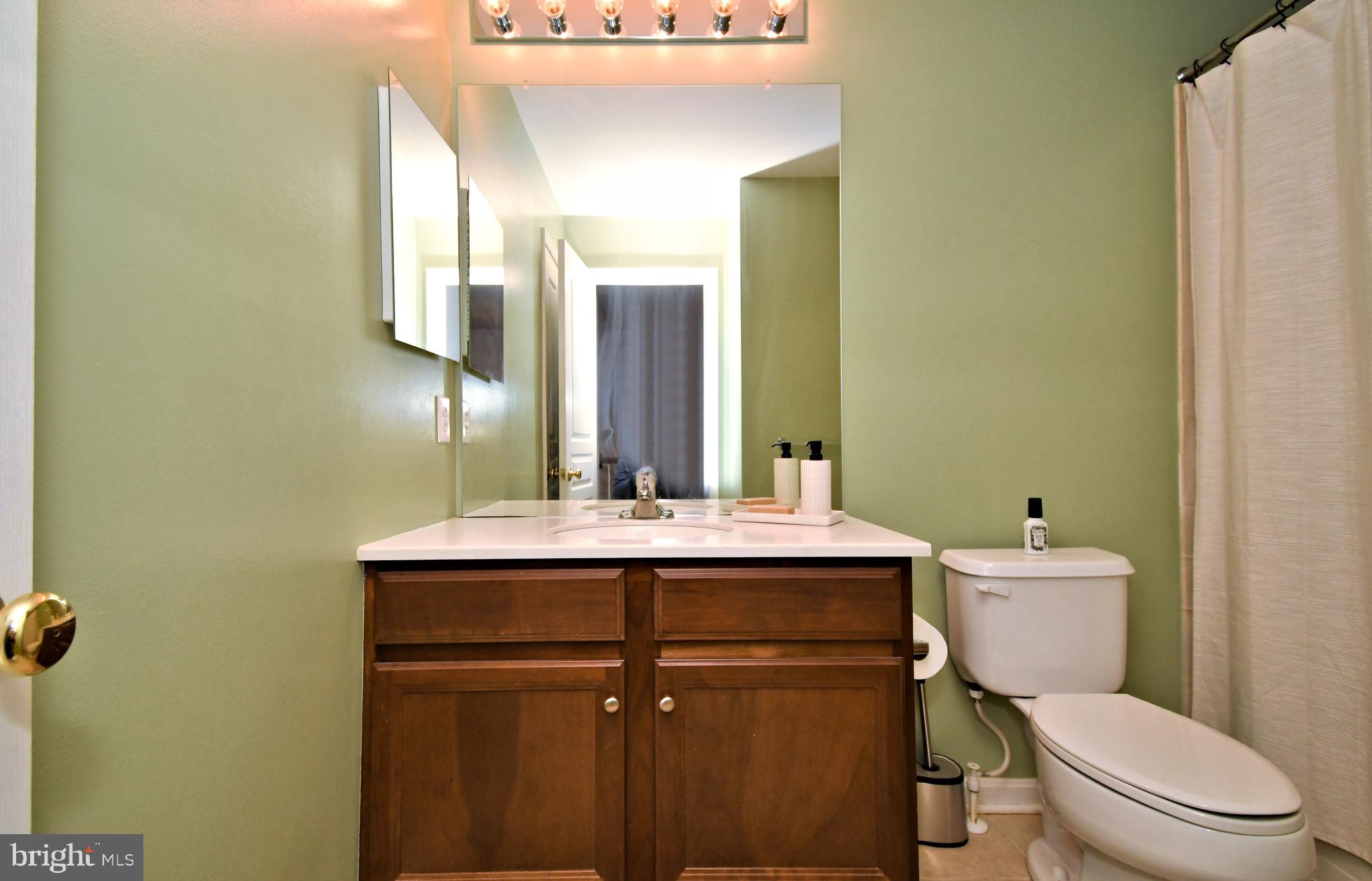 LONGFORD CROSSING - Residential