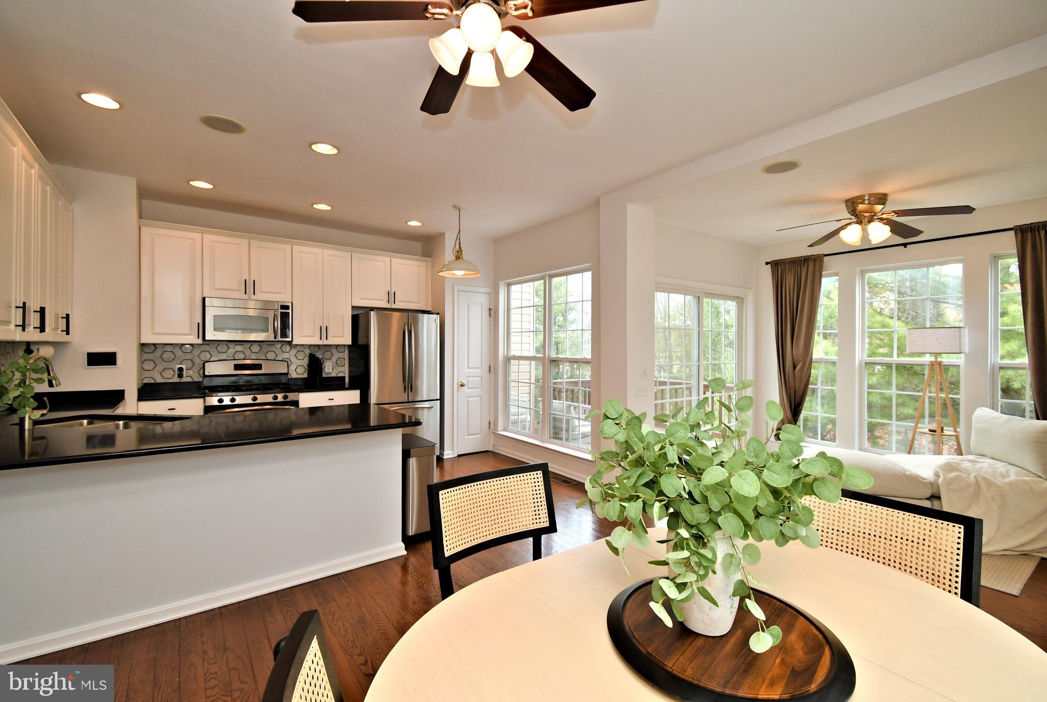 LONGFORD CROSSING - Residential
