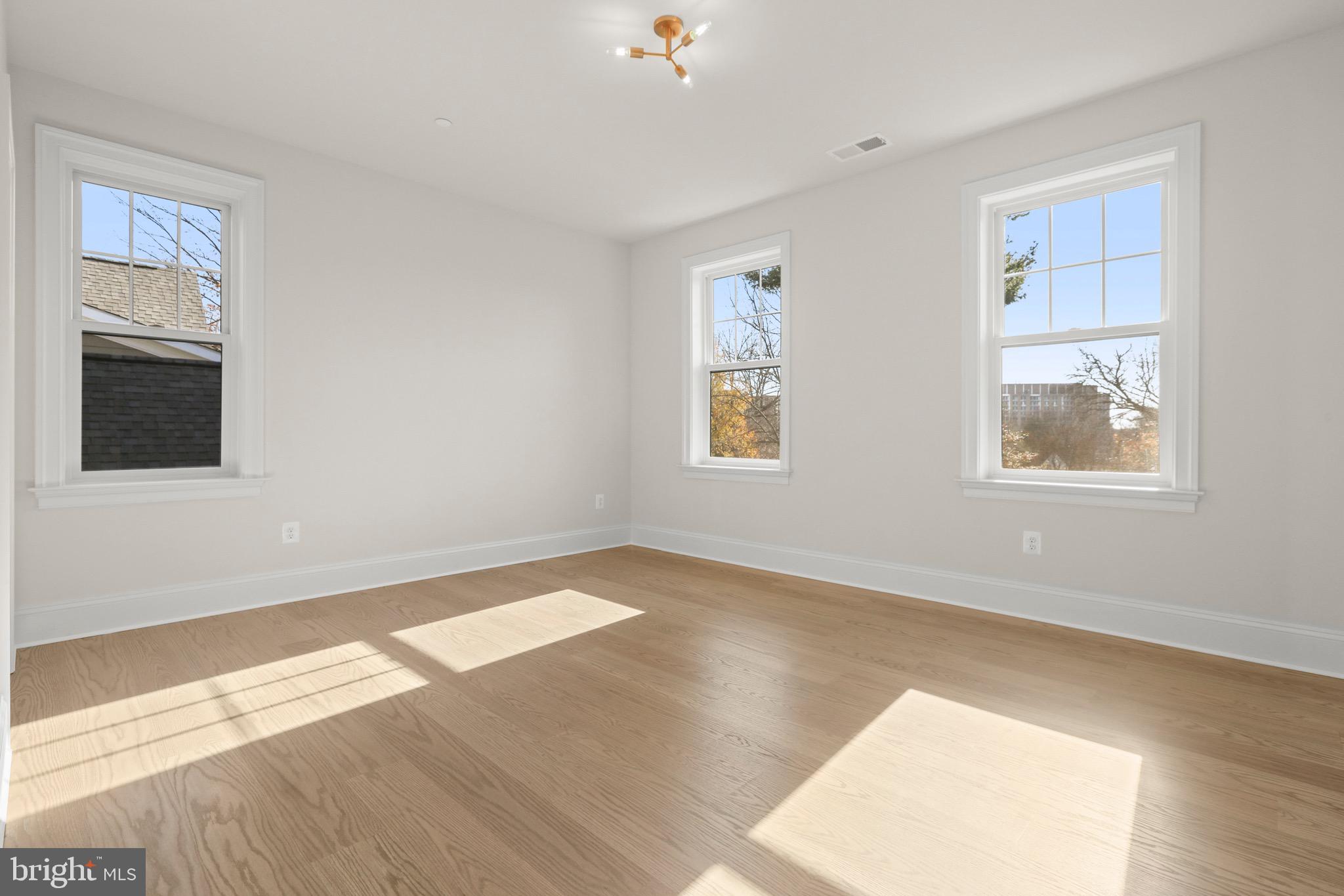 SOMERSET - Residential