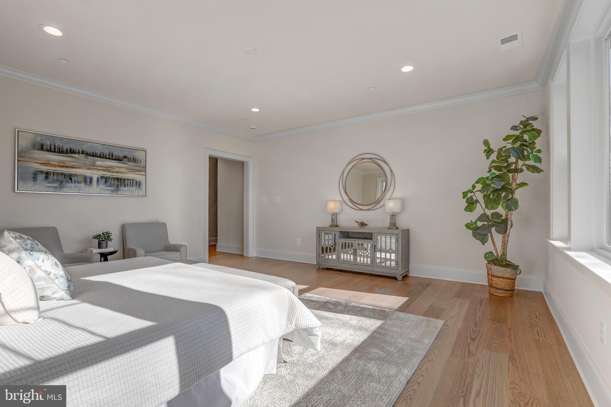 SOMERSET - Residential