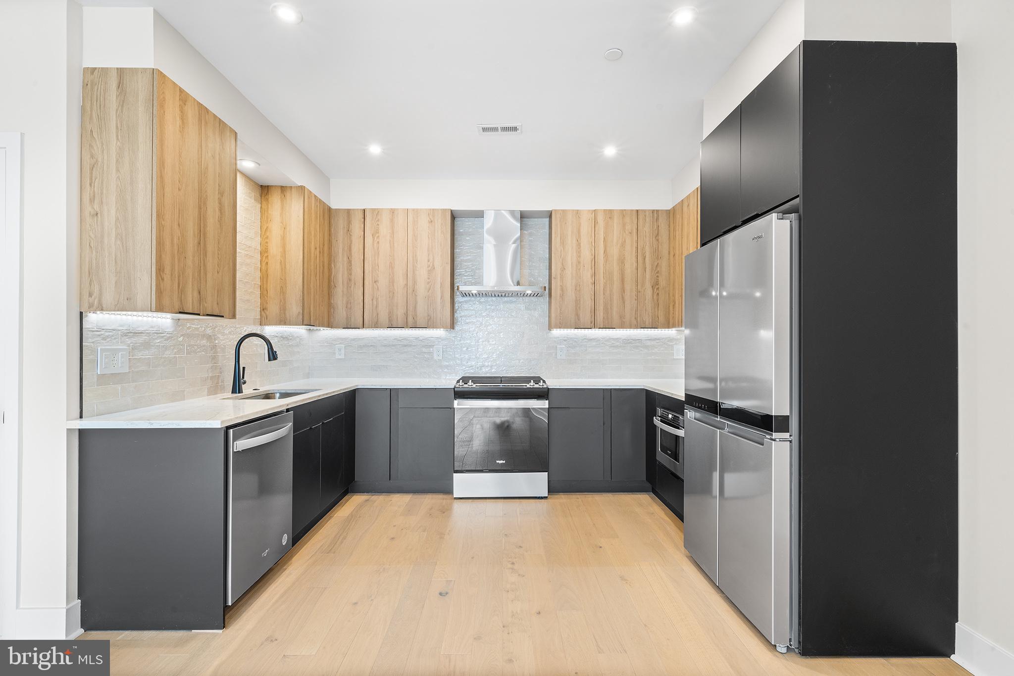 OLDE KENSINGTON - Residential Lease