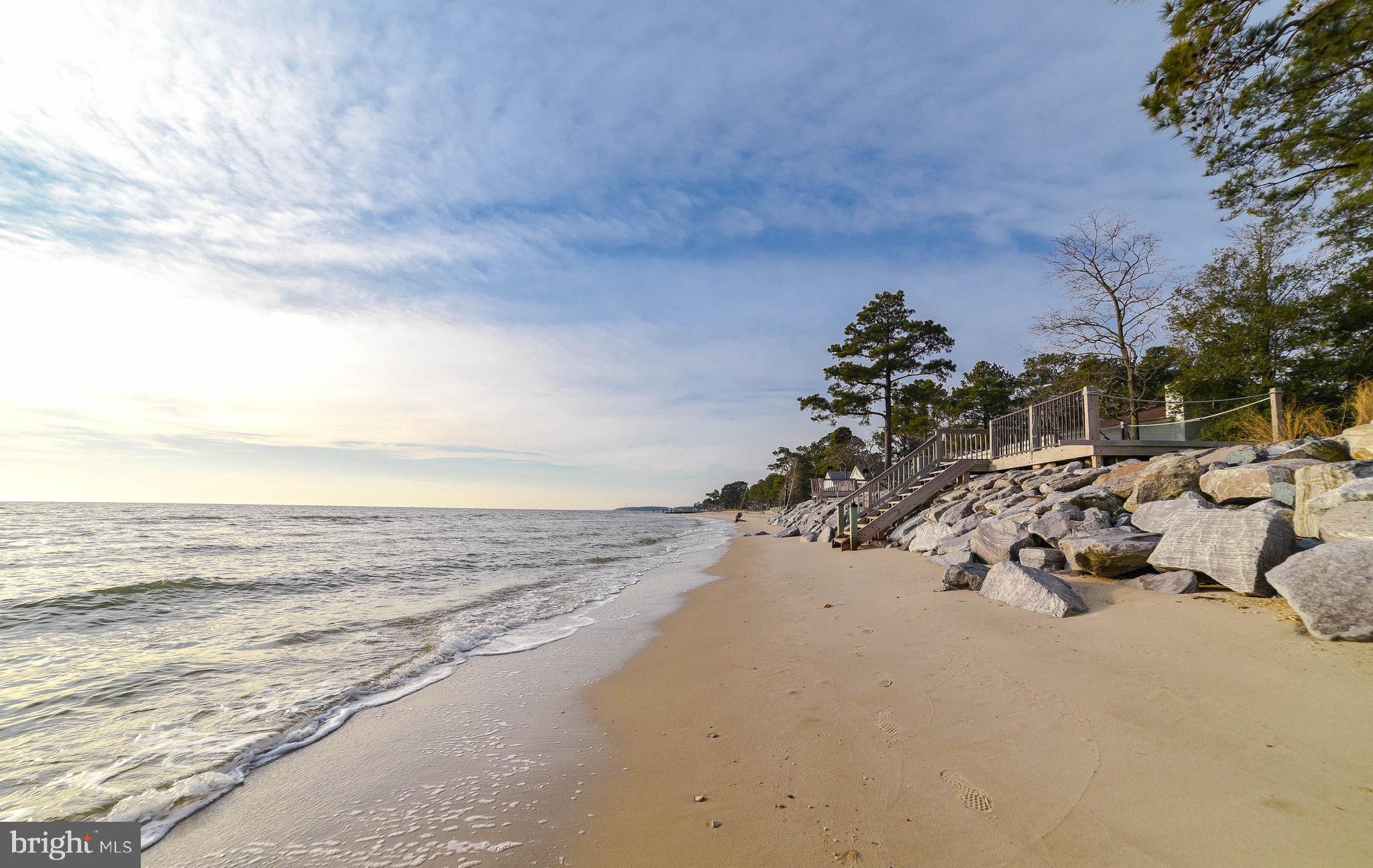 HAYS BEACH - Residential